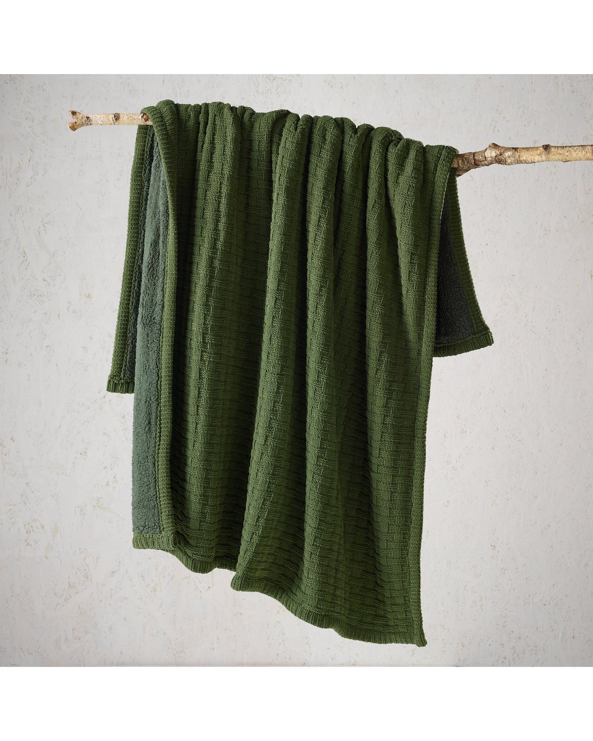 Bianca Bedding Blanket Bianca Bedding Amalfi Green Throw Rug
