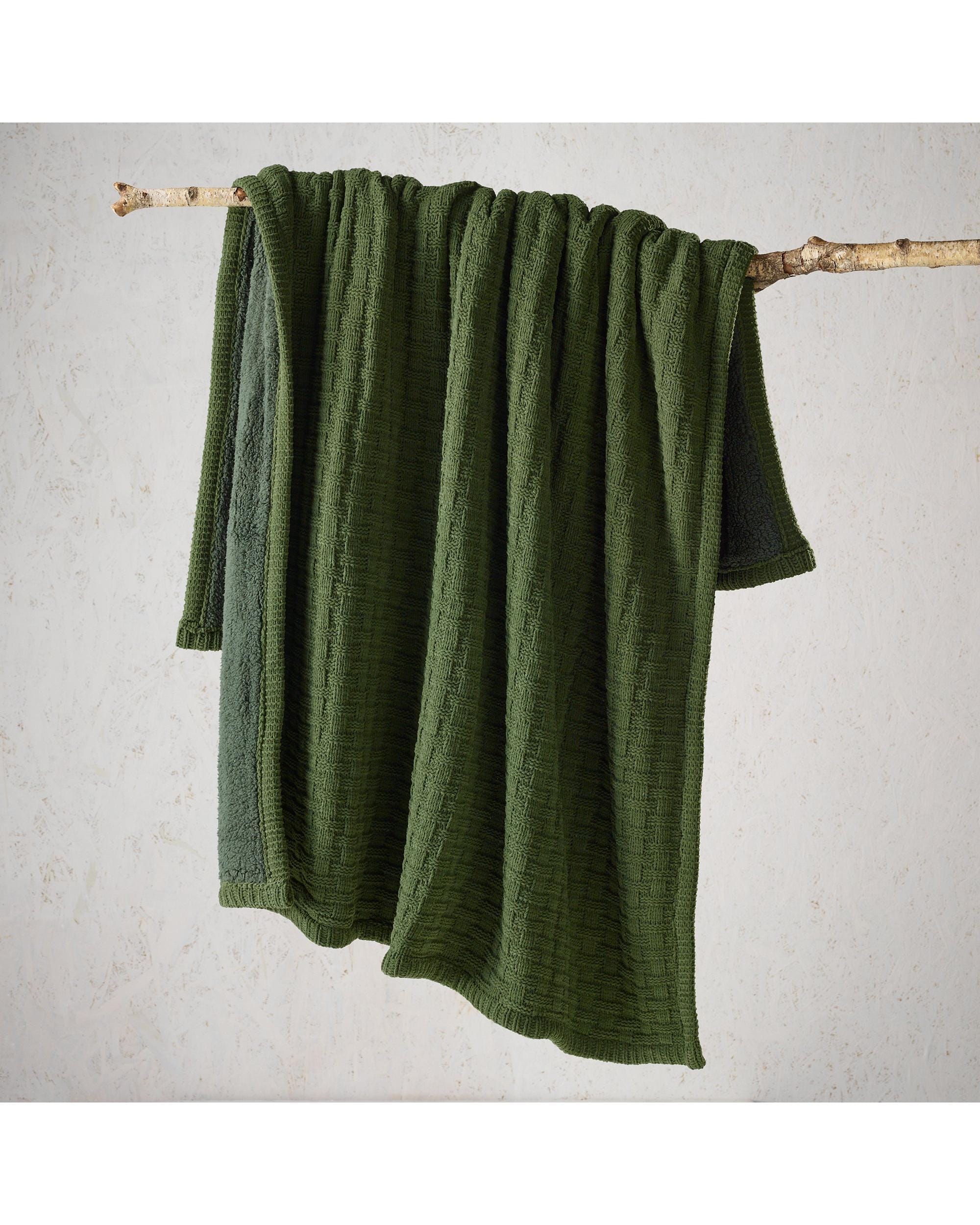Bianca Bedding Blanket Bianca Bedding Amalfi Green Throw Rug