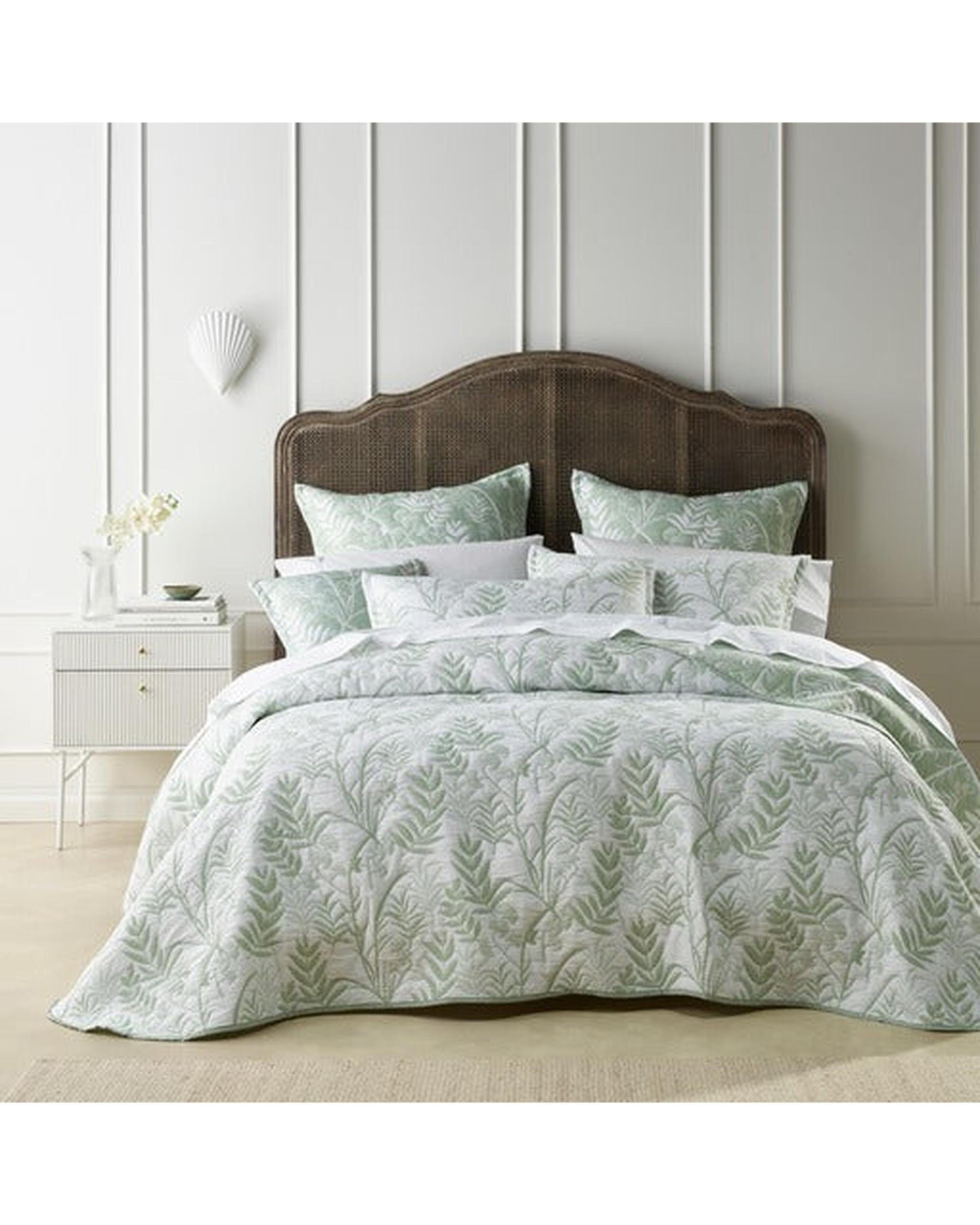 Bianca Bedding Comforter Bianca Bedding Eden Sage Polyester/Cotton Bedspread Set