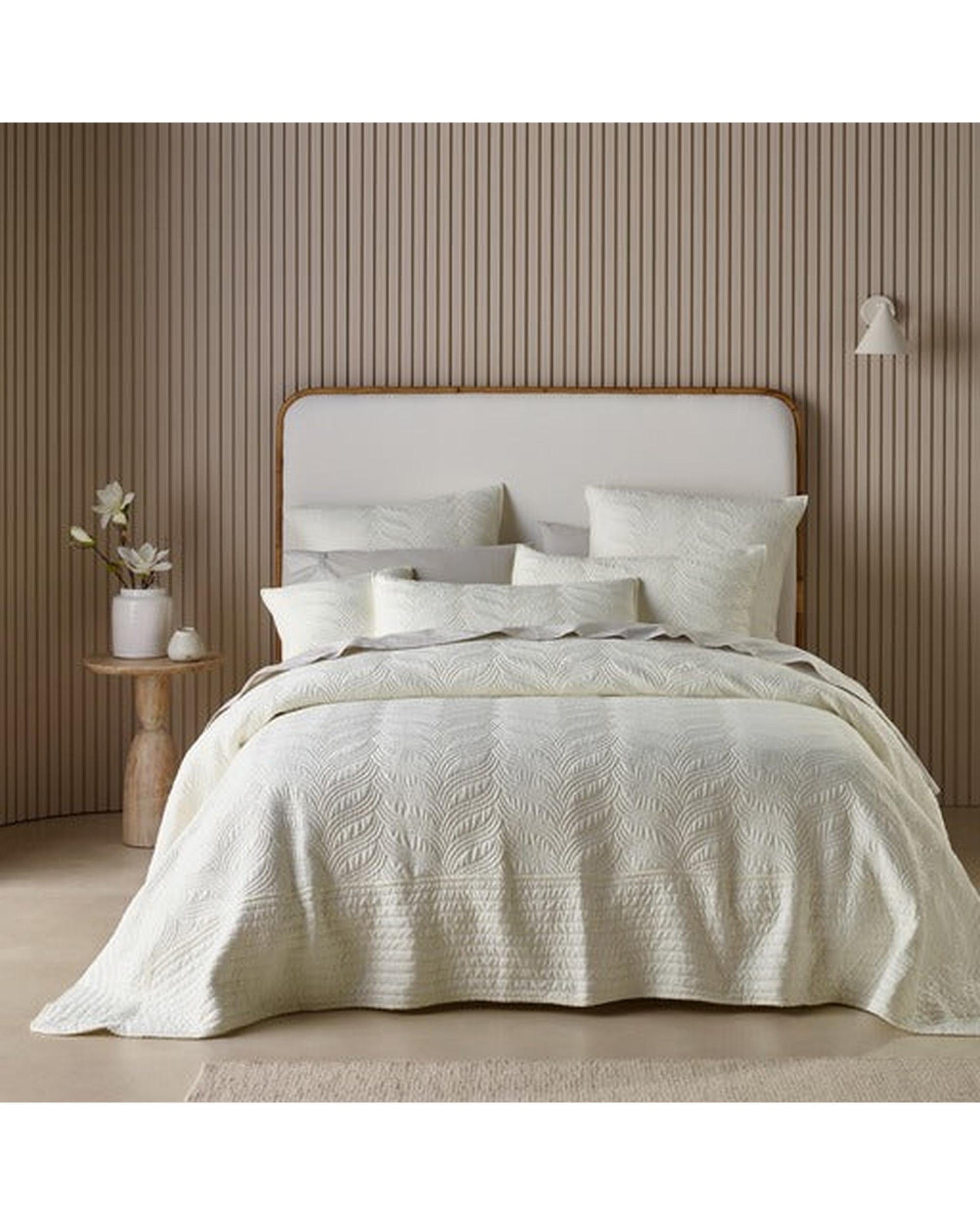 Bianca Bedding Comforter Bianca Bedding Kamala Cream Polyester Bedspread Set