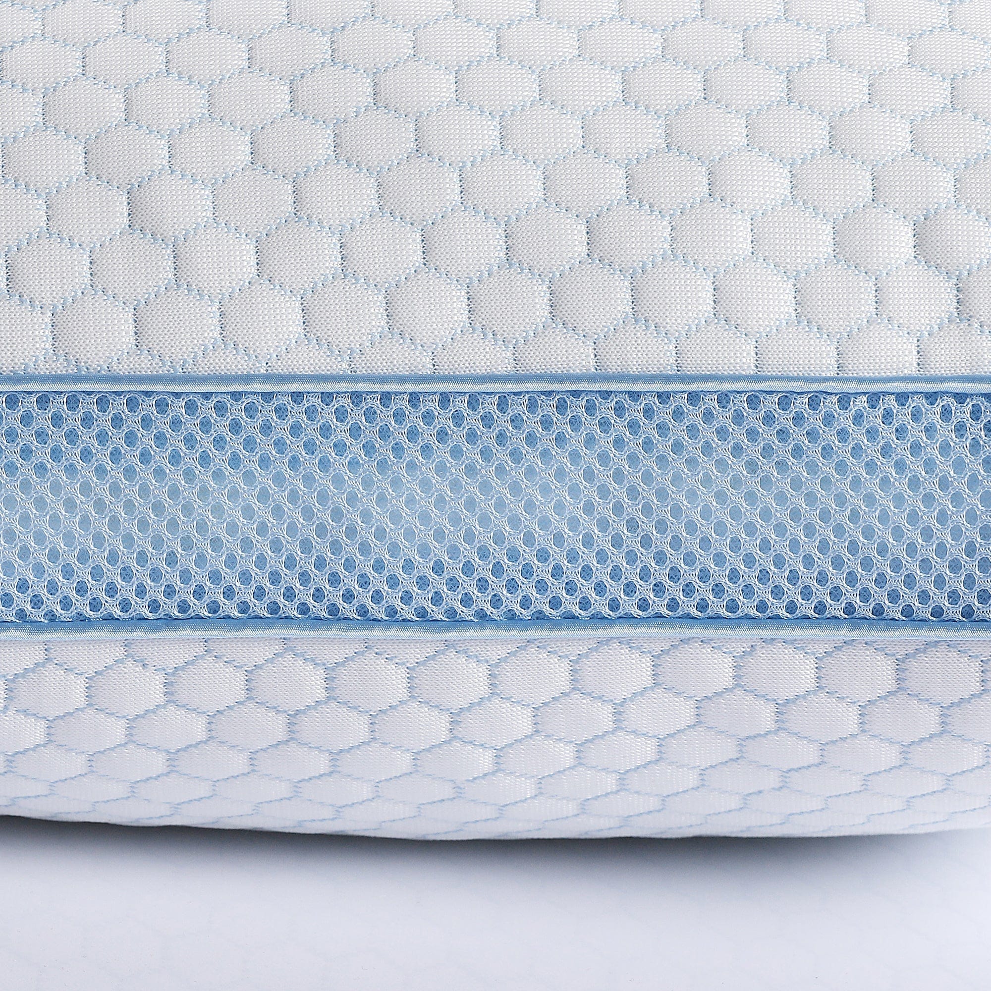 Dreamaker Pillows/Cushions Dreamaker Cool Breathe Performance Pillow