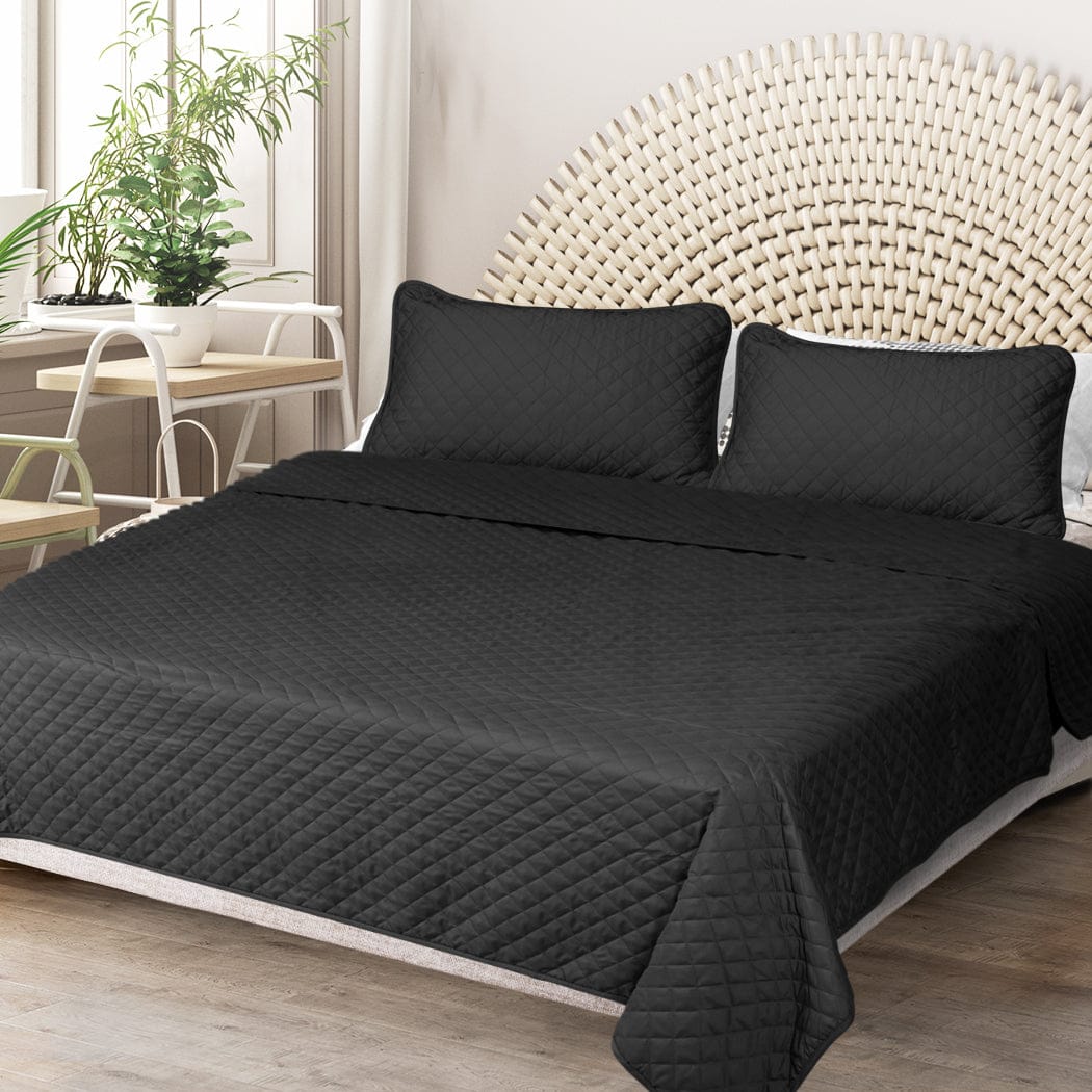 Dreamz Blanket Bedspread Coverlet Set Quilted Comforter Soft Pillowcases King Dark Grey
