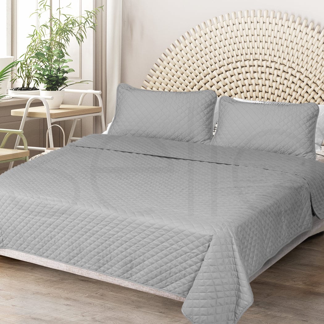 Dreamz Blanket Bedspread Coverlet Set Quilted Comforter Soft Pillowcases Queen Grey