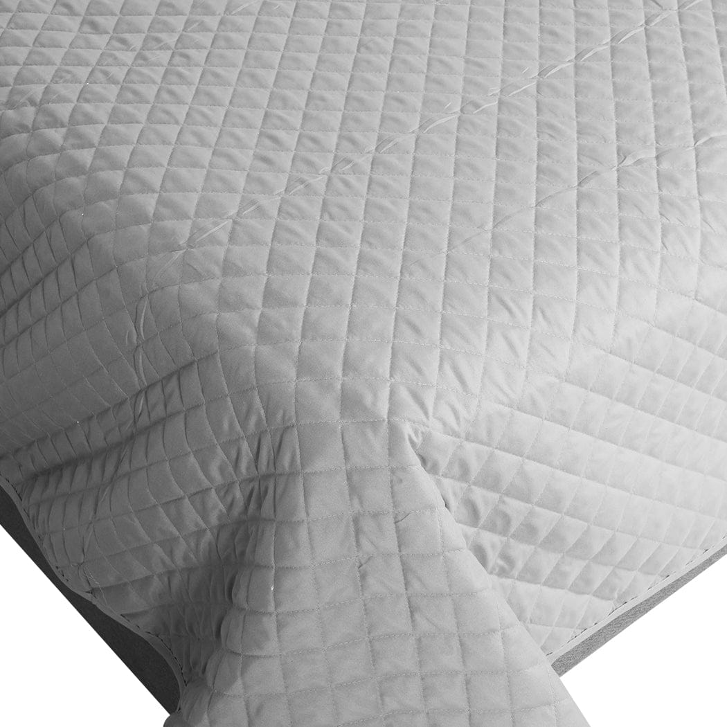 Dreamz Blanket Bedspread Coverlet Set Quilted Comforter Soft Pillowcases Queen Grey