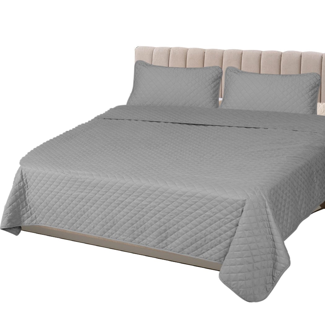 Dreamz Blanket Bedspread Coverlet Set Quilted Comforter Soft Pillowcases Queen Grey