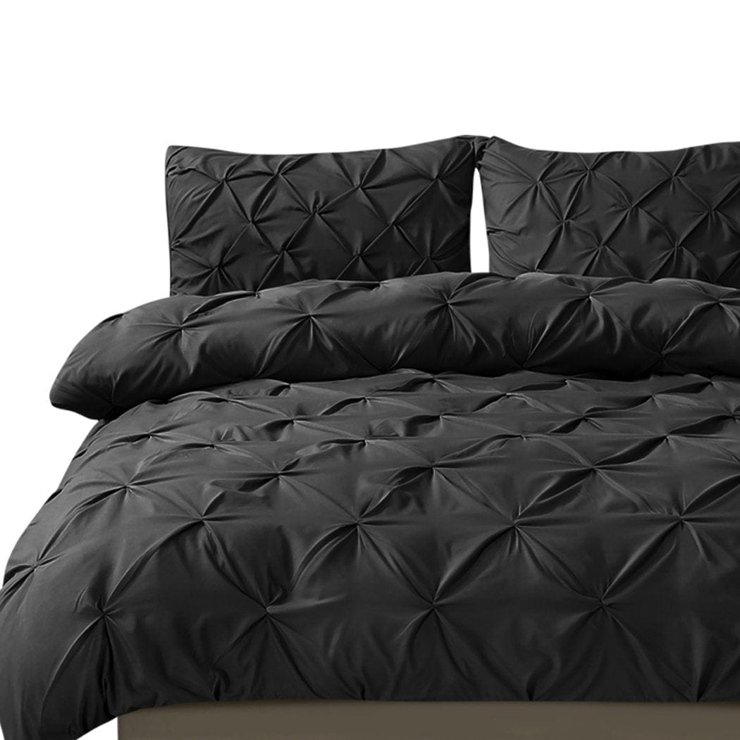 Dreamz Quilt Cover Diamond Pintuck Duvet Cover Pillow Case Set in King Size in Black