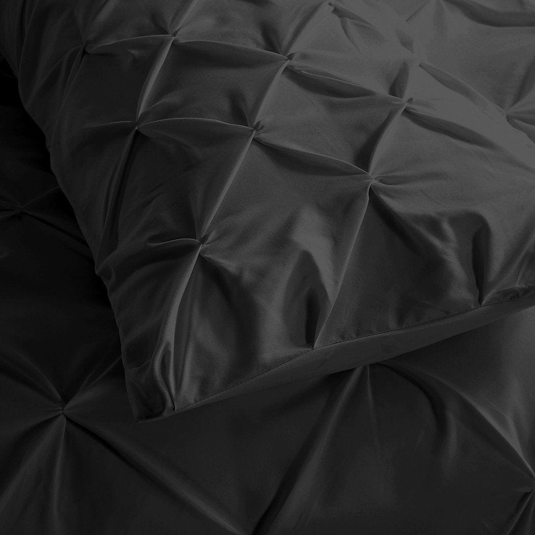 Dreamz Quilt Cover Diamond Pintuck Duvet Cover Pillow Case Set in Queen Size in Black