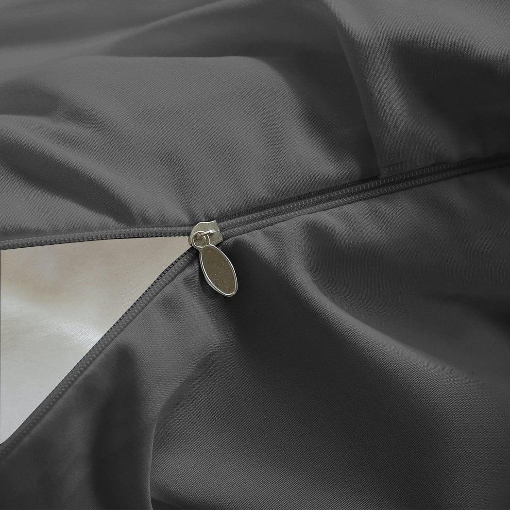 Dreamz Quilt Cover Diamond Pintuck Duvet Cover Pillow Case Set in Queen Size in Black