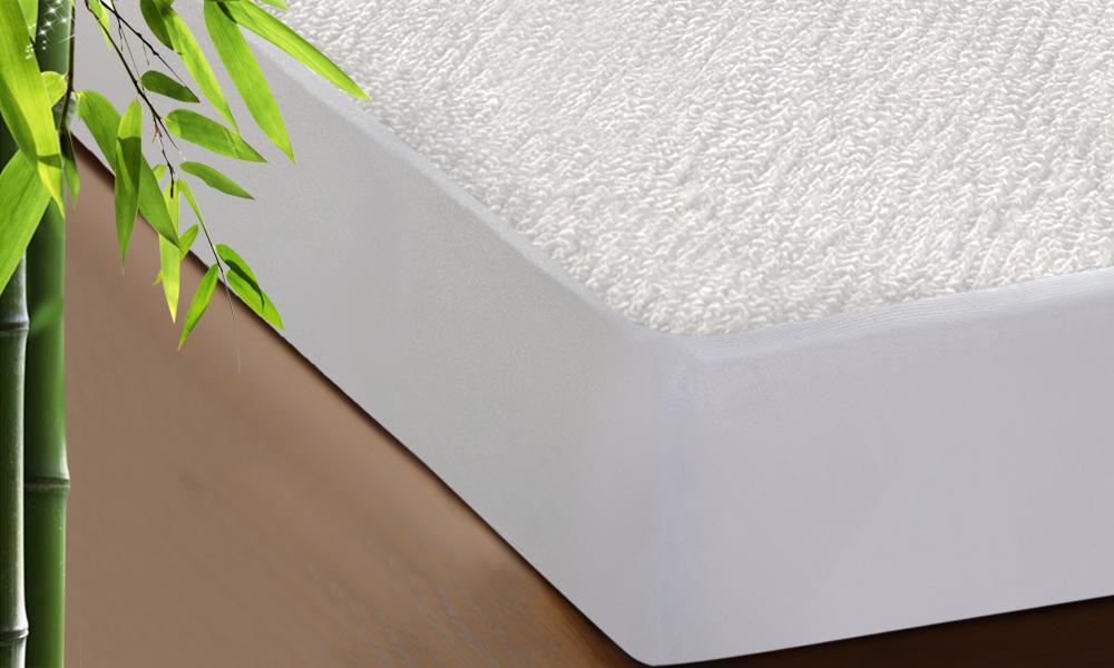 Fitted Waterproof Mattress Protector with Bamboo Fibre Cover Double Size Dreamz