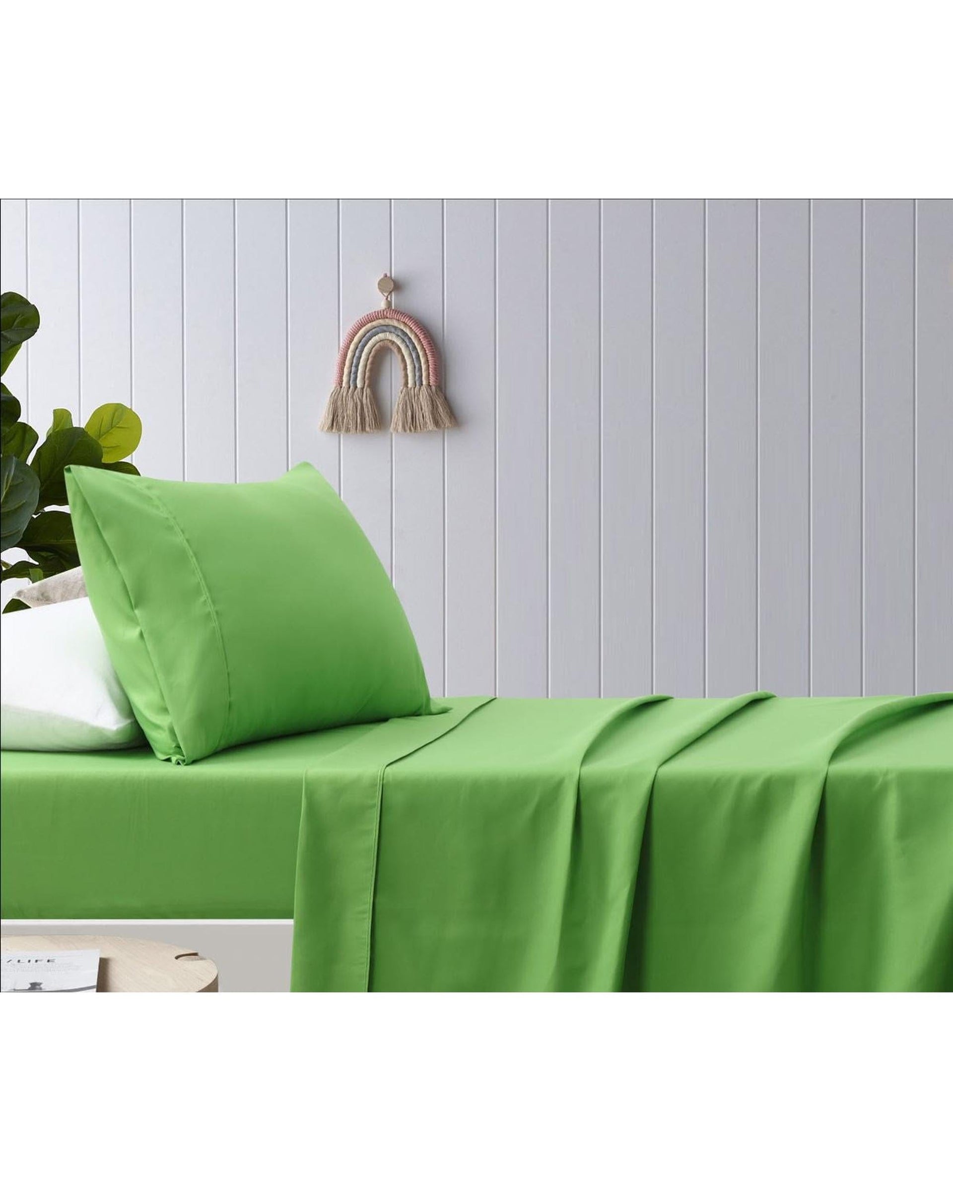 Happy Kids Bedding Bed Sheets Happy Kids Green Microfibre Sheet Set