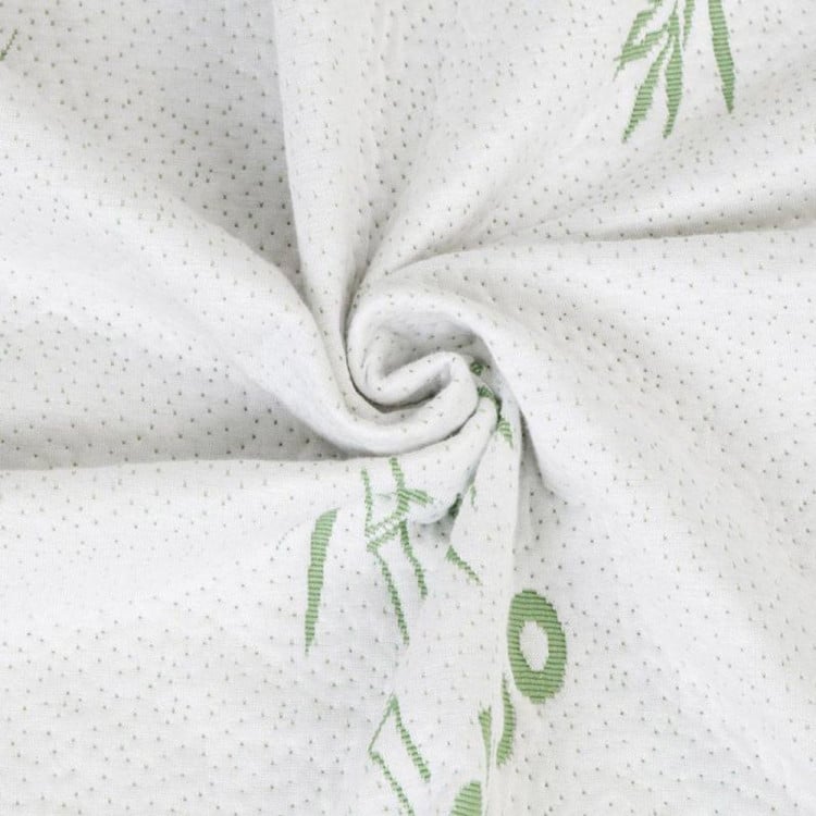 LAURA HILL BAMBOO MATTRESS PROTECTOR Laura Hill