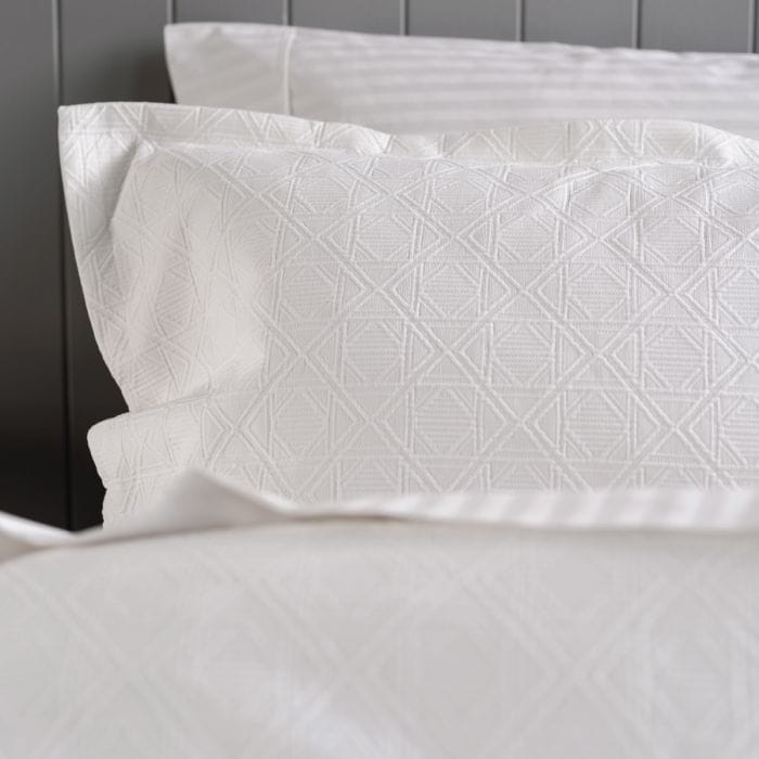 Onkaparinga Quilt Cover Onkaparinga Charlotte Quilt Cover Set White