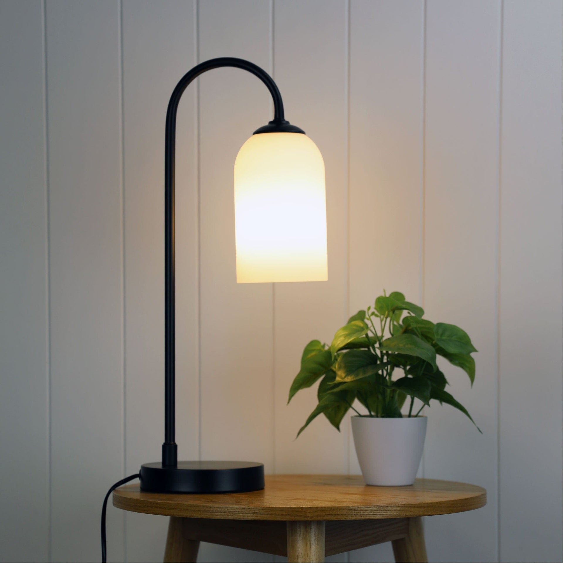Oriel Lighting Lamp ARLINGTON Table Lamp