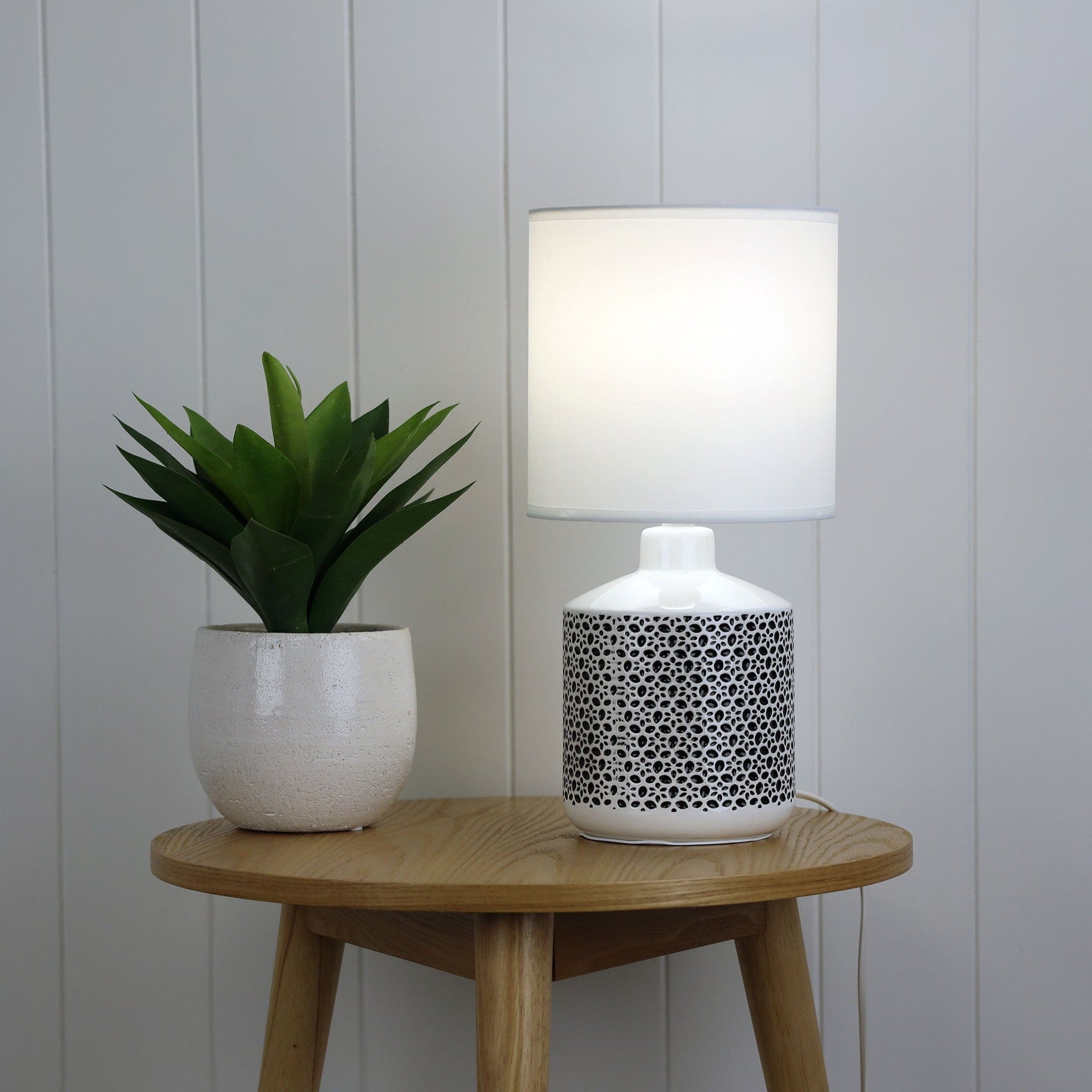 Oriel Lighting Lamp CELIA White Ceramic Table Lamp
