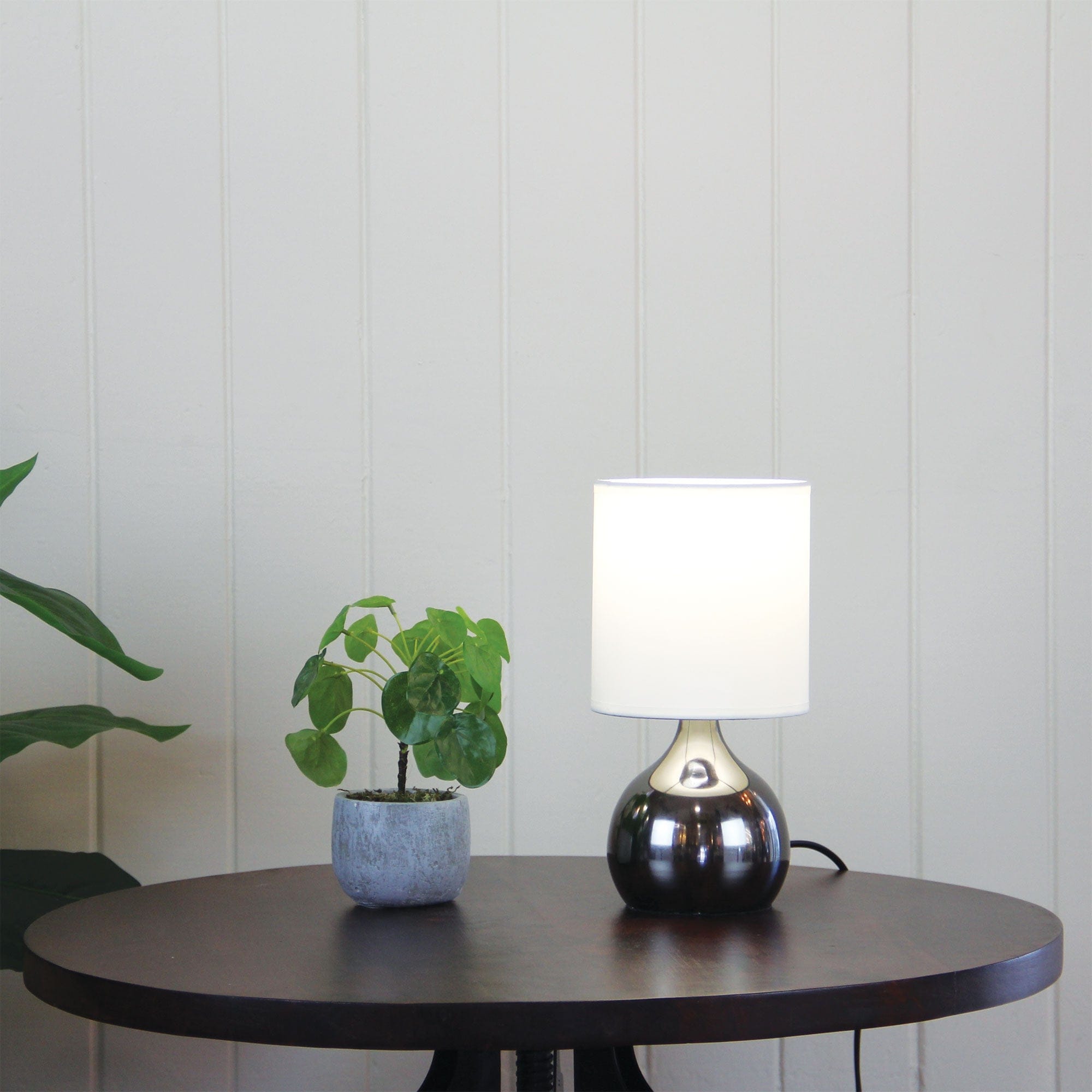 Oriel Lighting Lamp LOTTI ON / OFF Touch Lamp in Gunmetal Finish