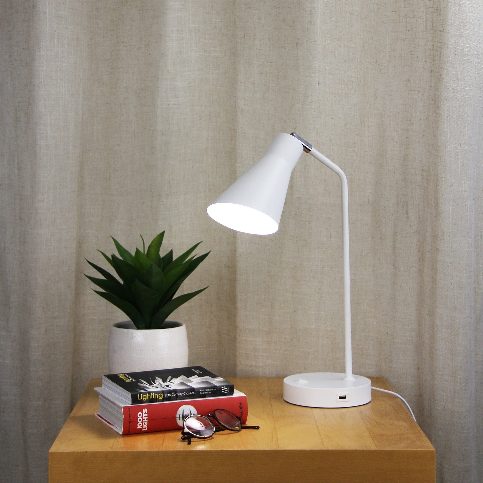 Oriel Lighting Lamp THOR DESK LAMP White Desk Lamp with USB