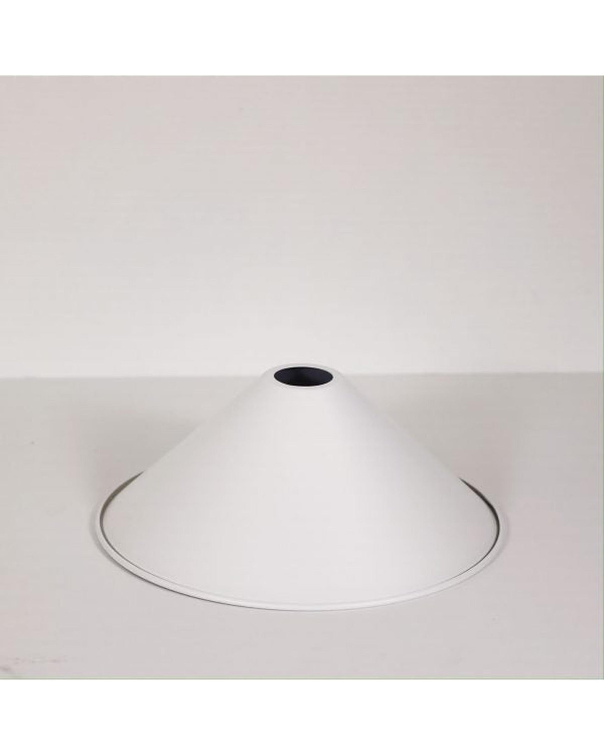 Oriel Lighting Lamp VICTORIANA 30 30cm White Traditional Metal Shade