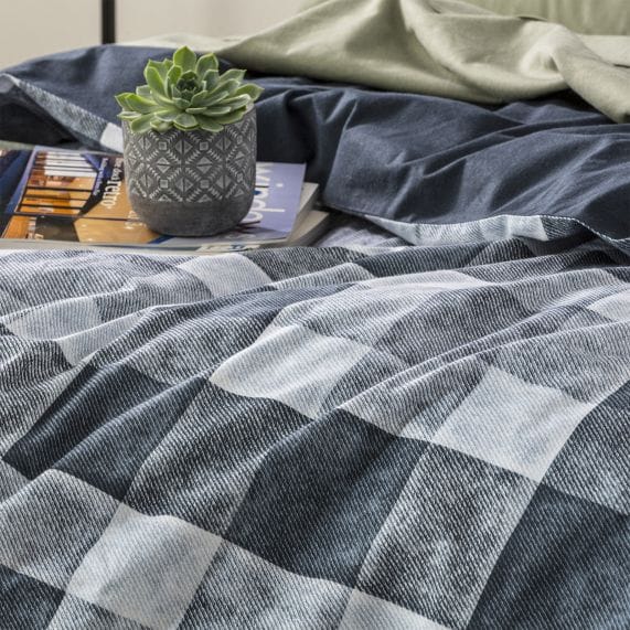 Park Avenue Quilt Cover 175 GSM Egyptian Cotton Flannelette Quilt Cover Set  - Checkered