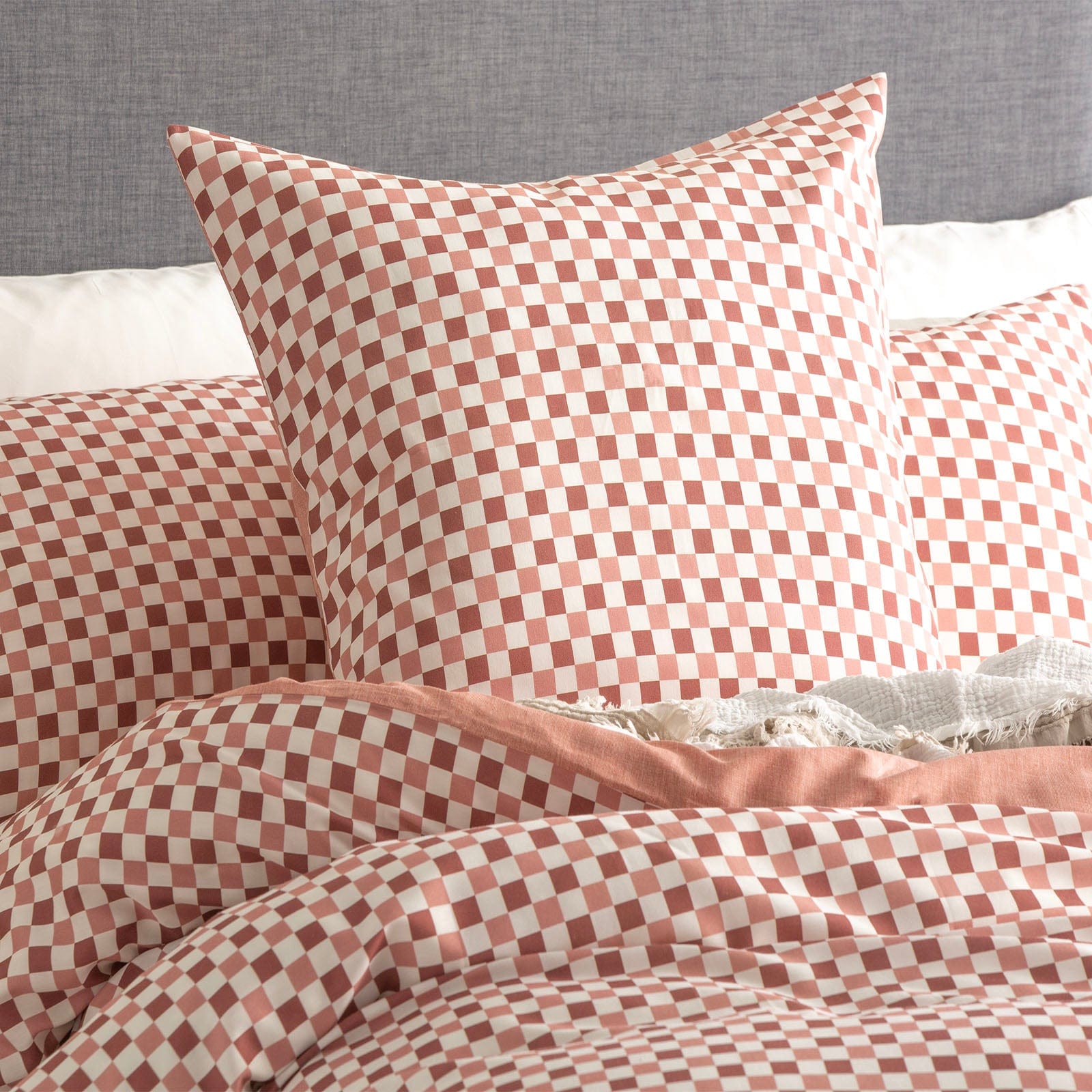 Renee Taylor Quilt Cover 300 TC Cotton Reversible Quilt cover Set - Chessboard Cedar
