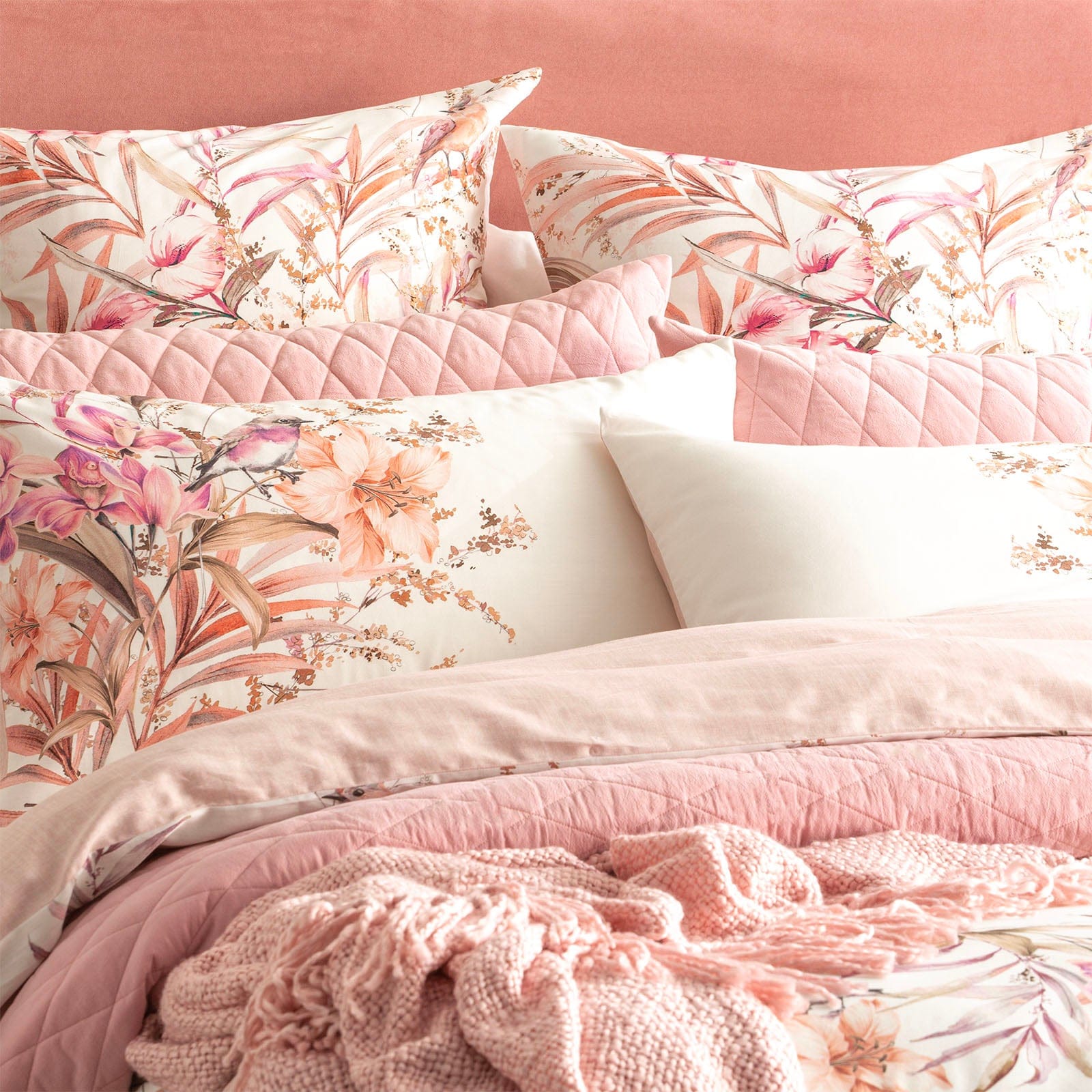 Renee Taylor Quilt Cover 300 TC Cotton Reversible Quilt cover Set - Grevillea Chiffon