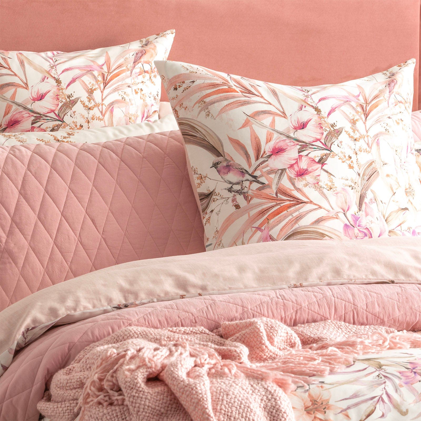 Renee Taylor Quilt Cover 300 TC Cotton Reversible Quilt cover Set - Grevillea Chiffon