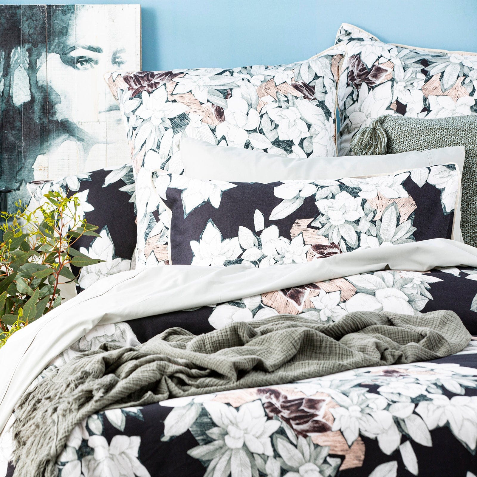 Renee Taylor Quilt Cover 300 TC Cotton Reversible Quilt cover Set - Ivy
