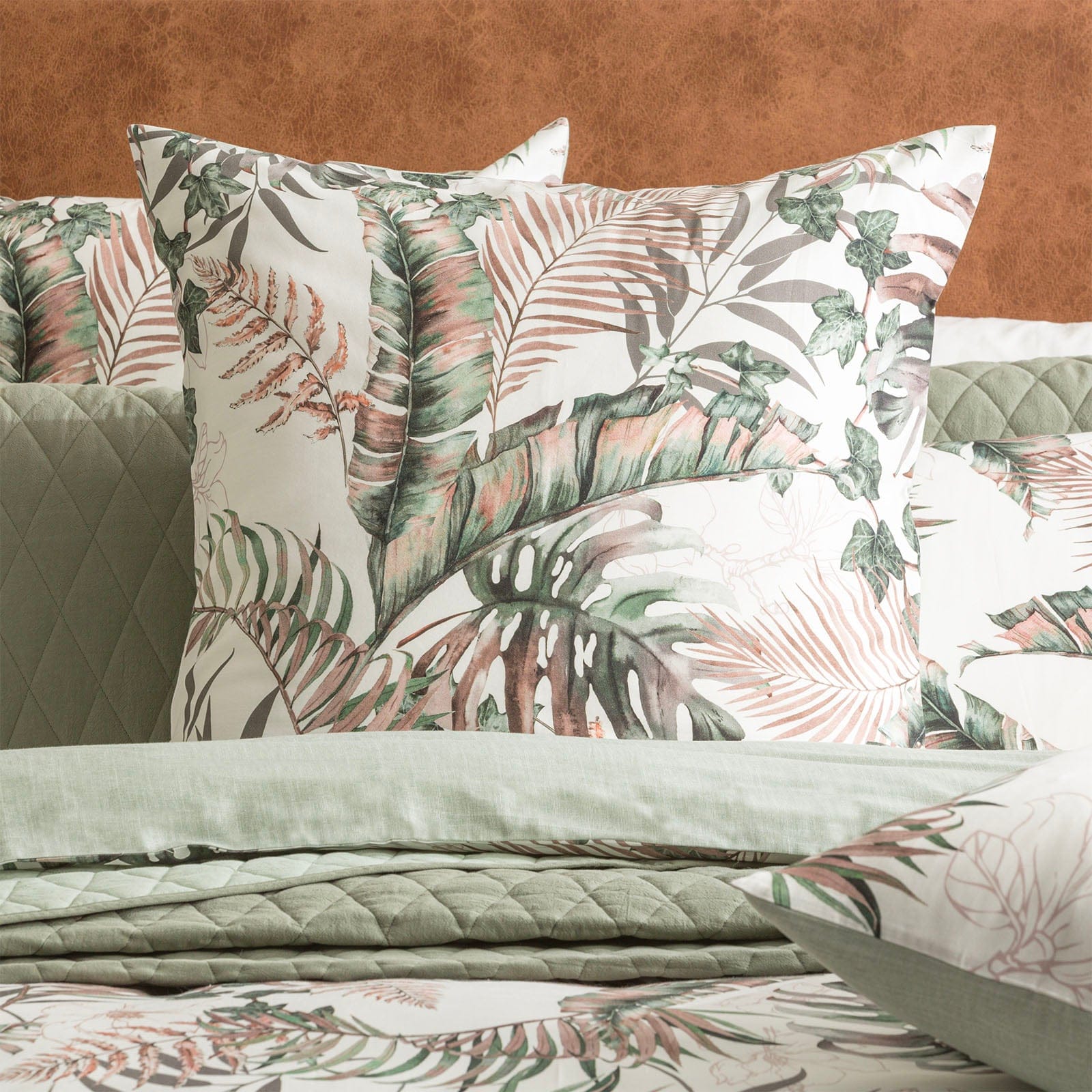Renee Taylor Quilt Cover 300 TC Cotton Reversible Quilt cover Set - Palm Cove Pearl