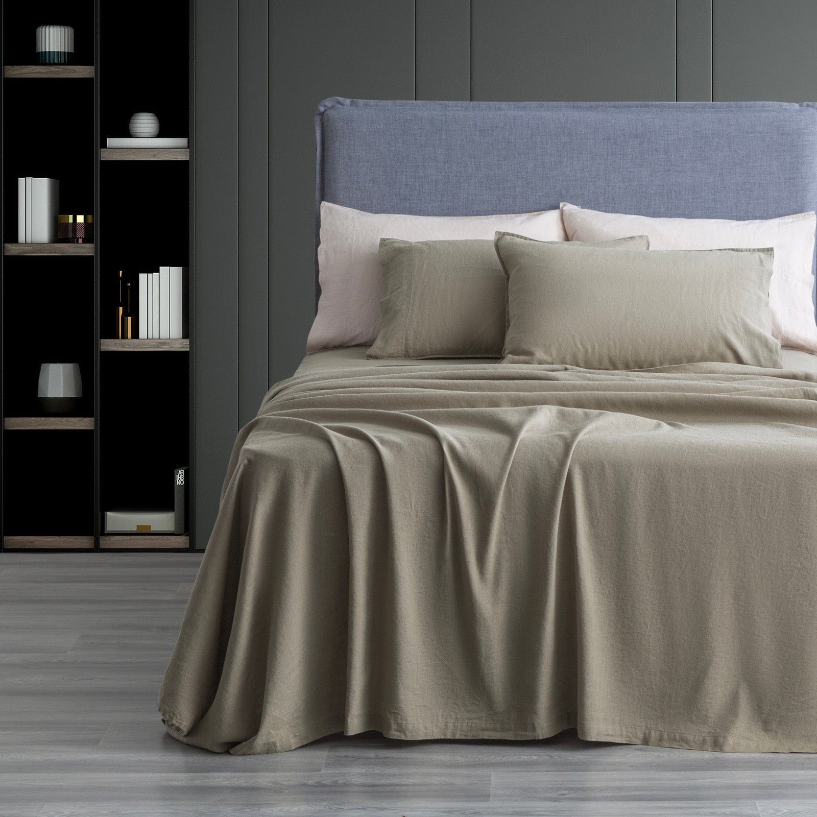 Renee Taylor Bed Sheets Cavallo Stone Washed 100 % French Linen Sheet set - Jade