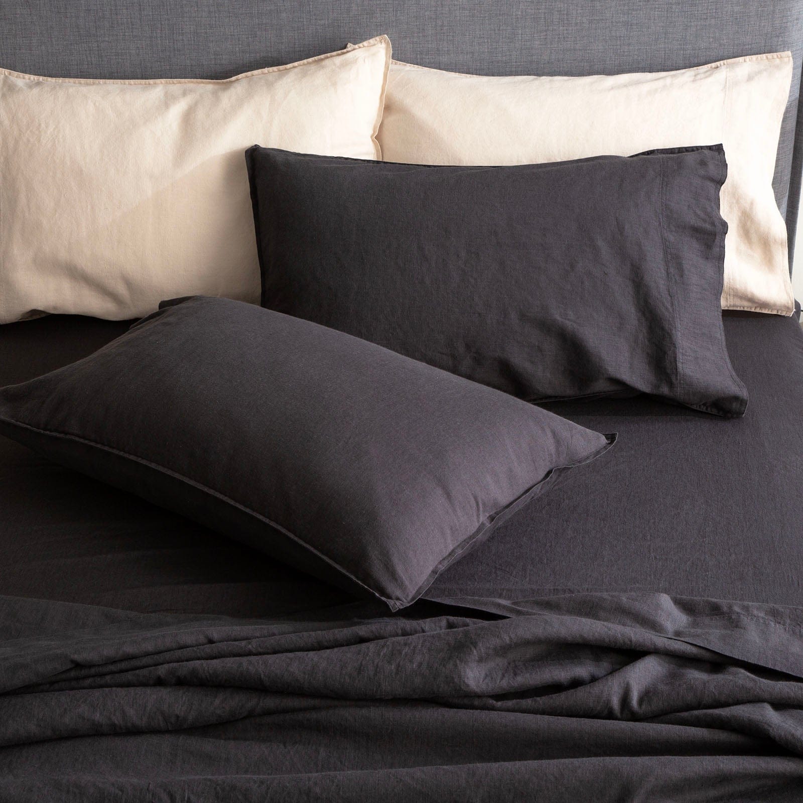Renee Taylor Bed Sheets Cavallo Stone Washed 100 % French Linen Sheet set - Magnet