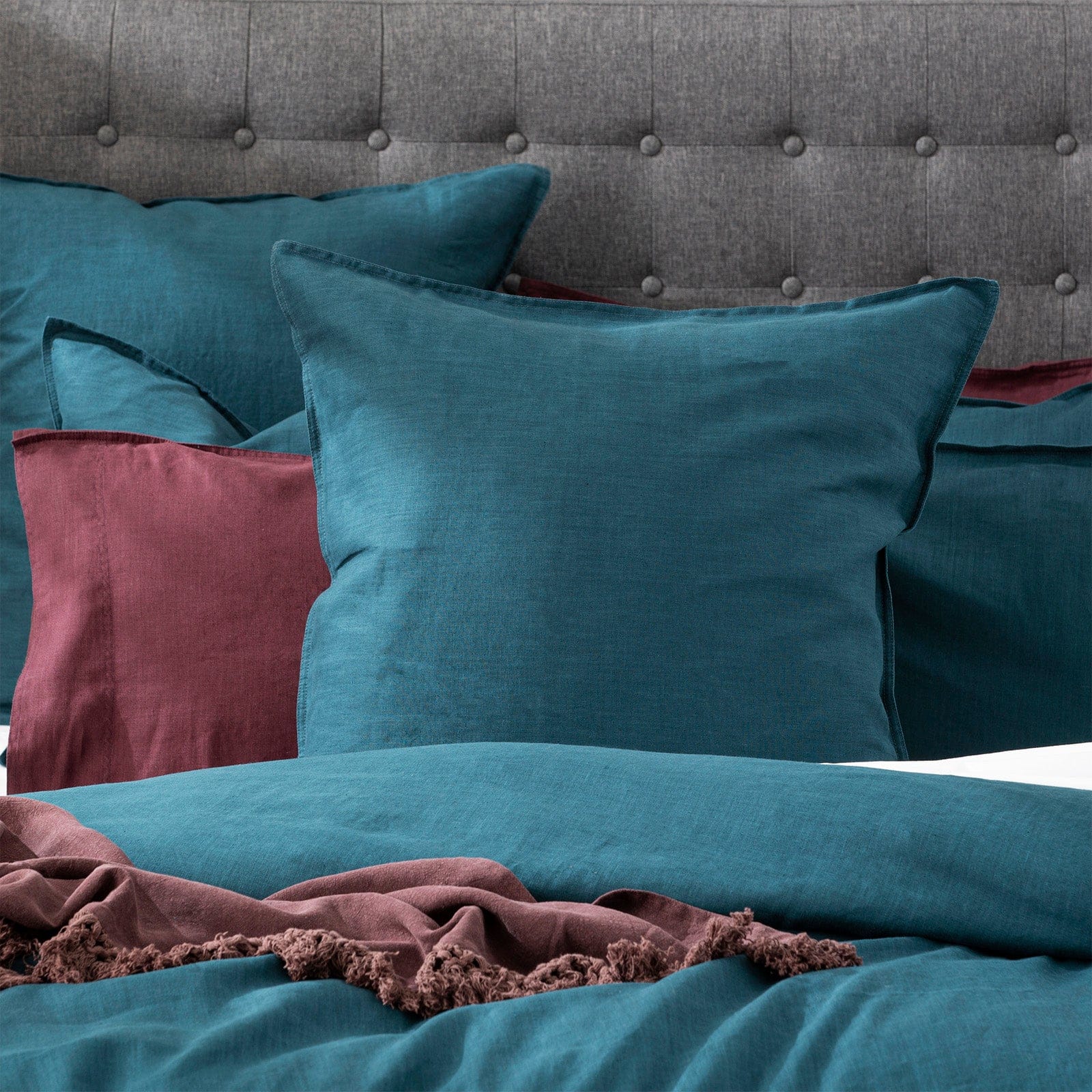 Renee Taylor Quilt Cover Cavallo Stone washed 100% Linen Quilt Cover Set - Evergreen