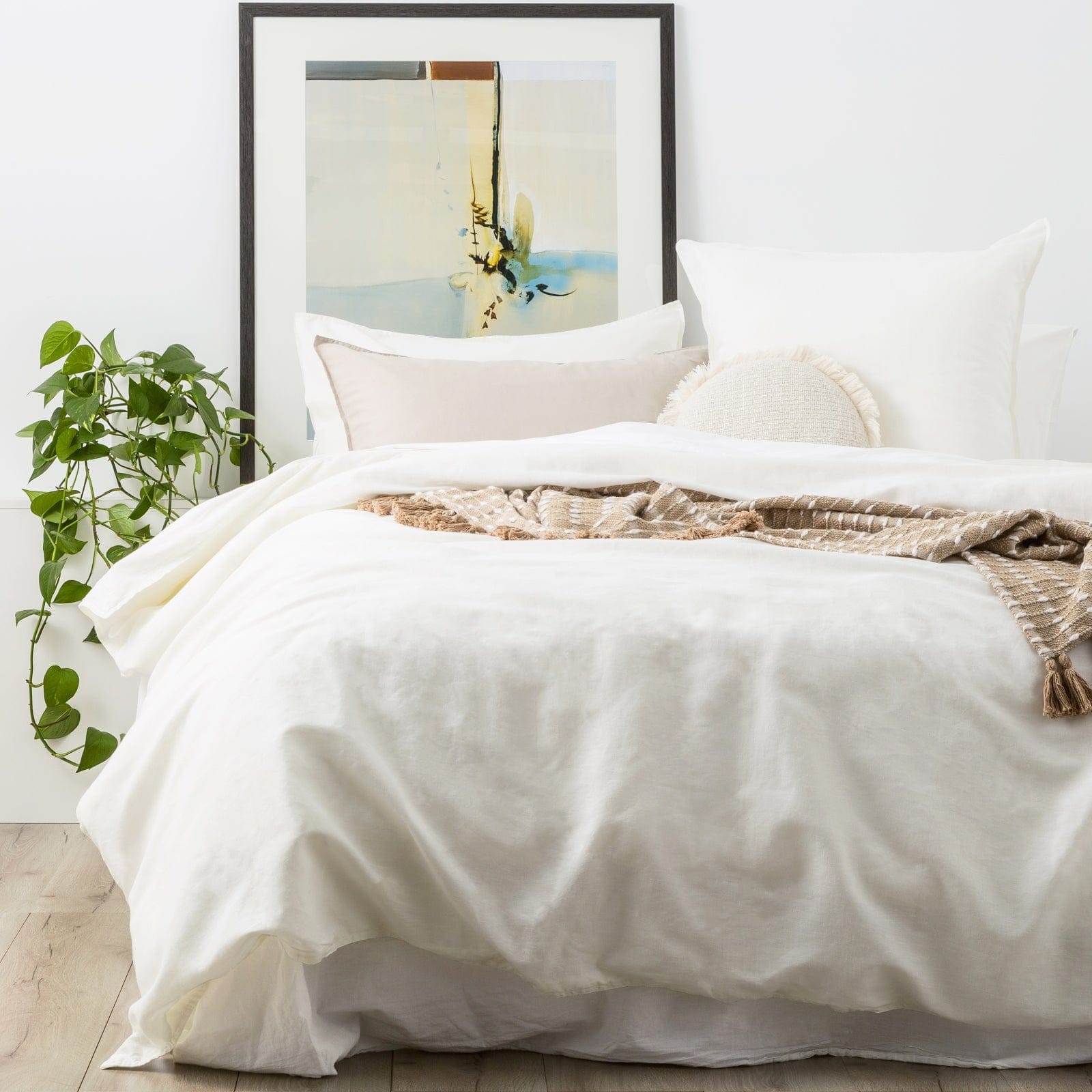 Renee Taylor Quilt Cover Cavallo Stone washed 100% Linen Quilt Cover Set - White