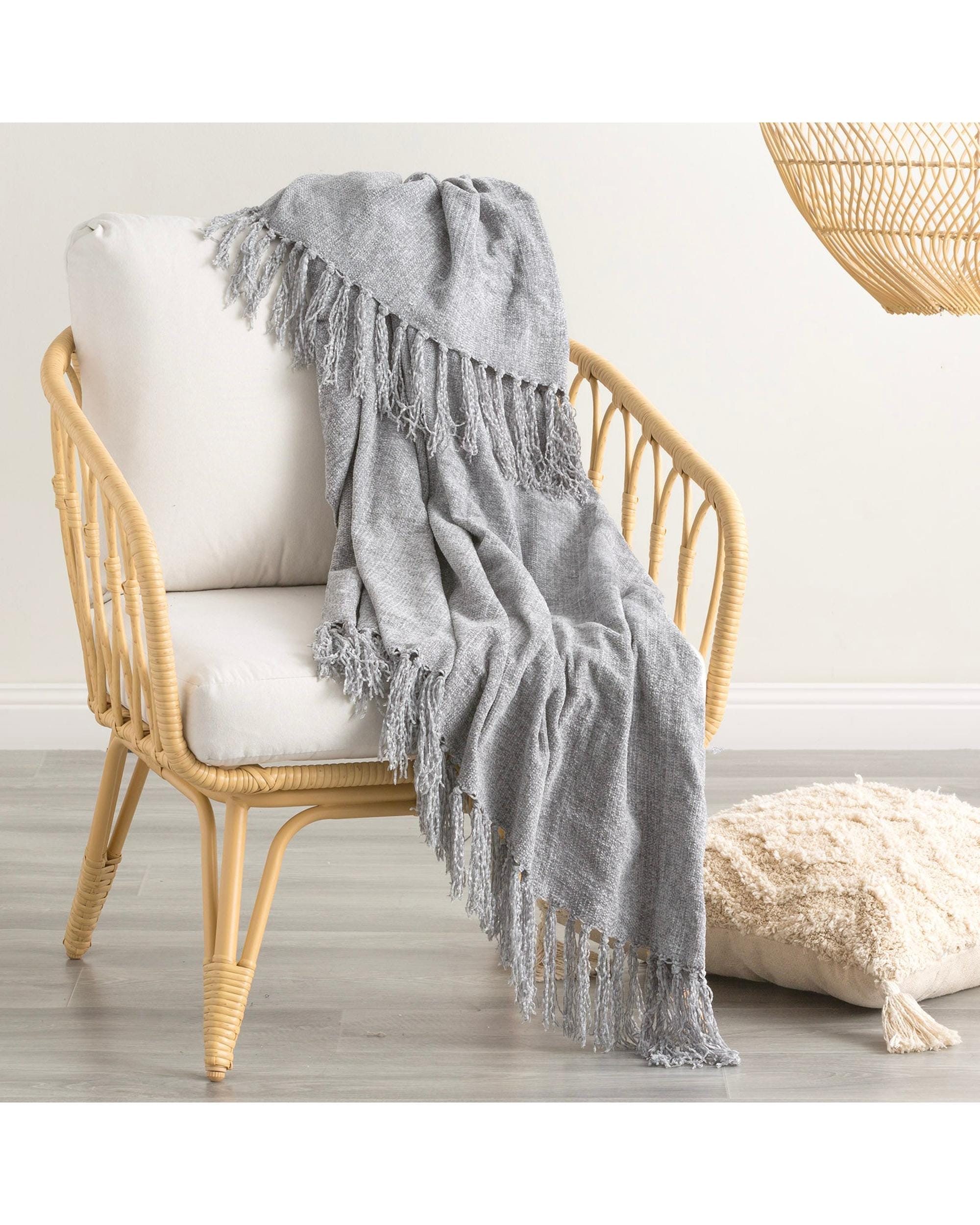 Renee Taylor Blanket Newland Polyester Chenille Throw 130 x 170 Cms Silverline