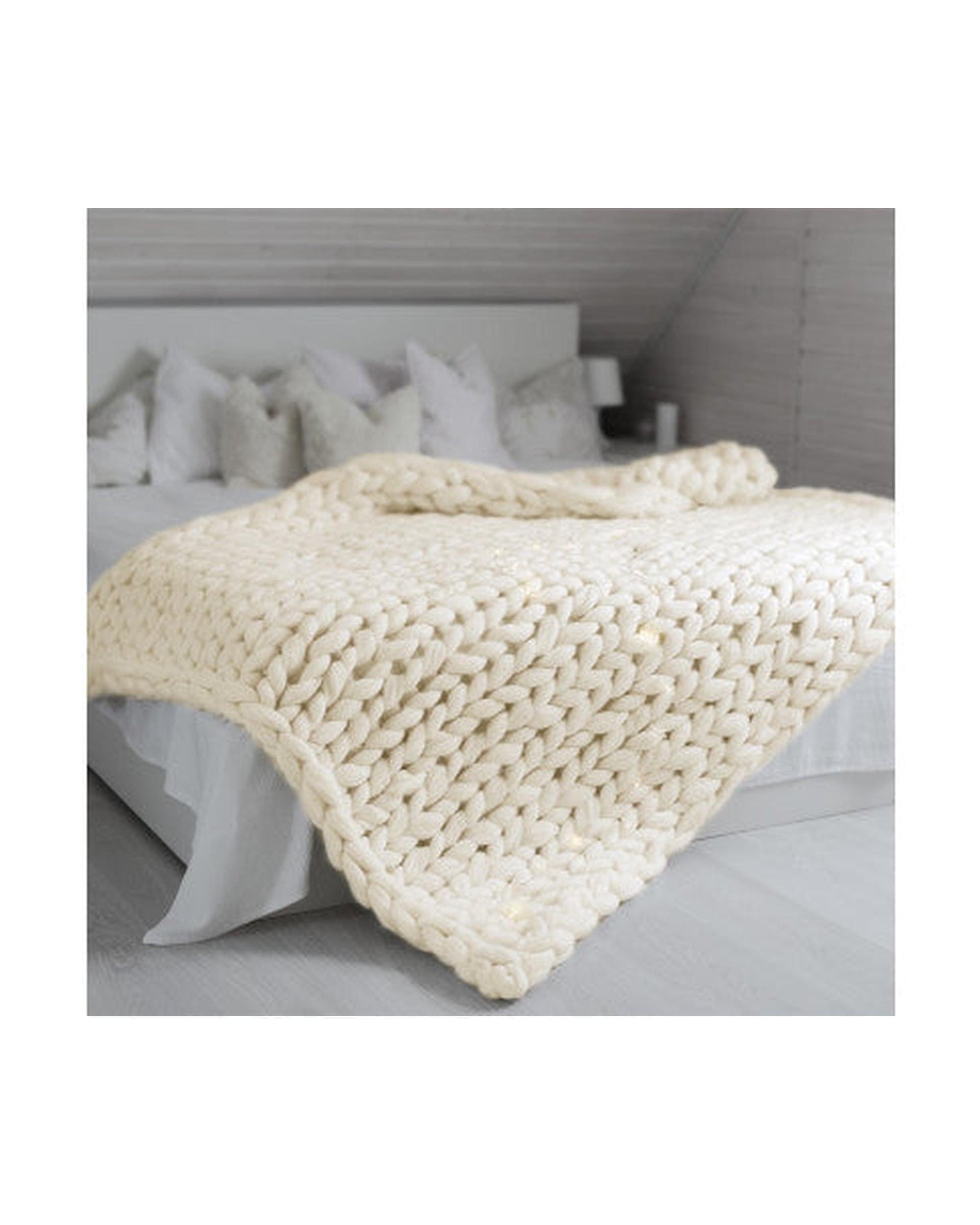 Royal Comfort Blanket Royal Comfort Chunky Hand Knit Thick Weighted Blanket 6.3KG 203cm x 153cm - Cream