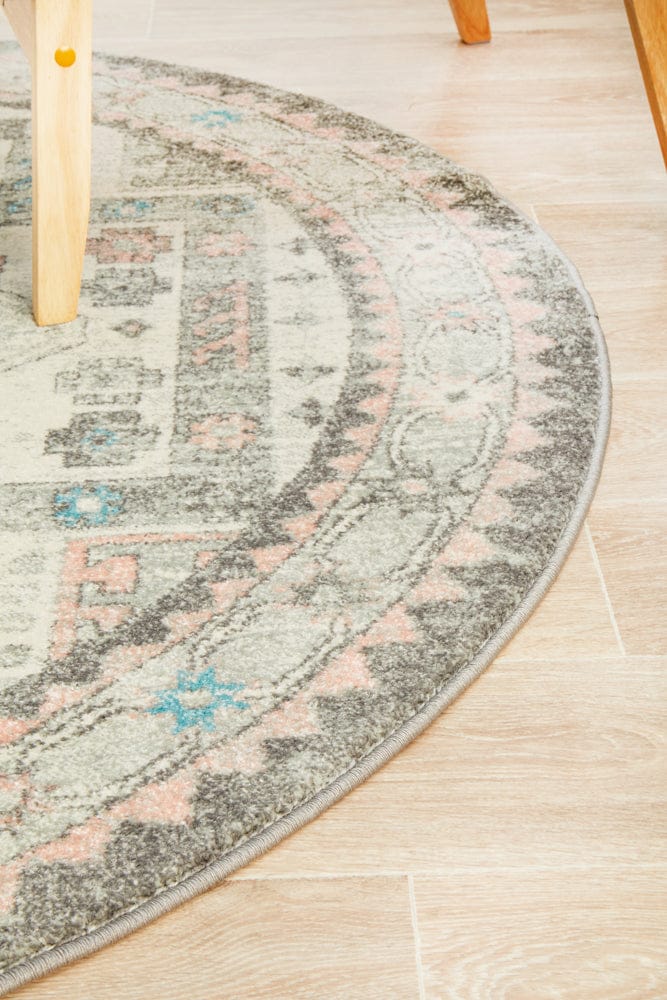 Rug Culture Rugs Avenue 704 Silver Round Rug