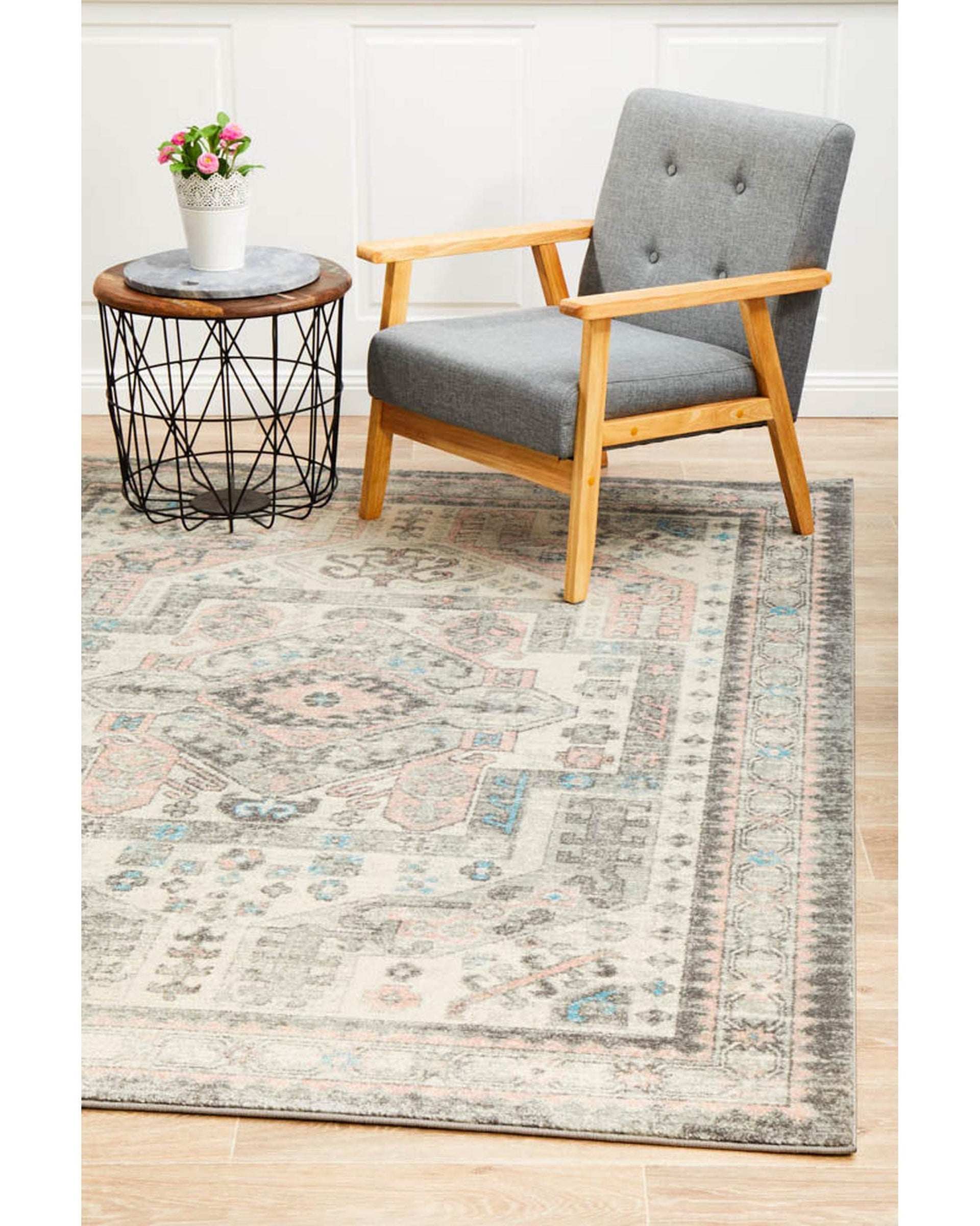Rug Culture Rugs Avenue 704 Silver Rug