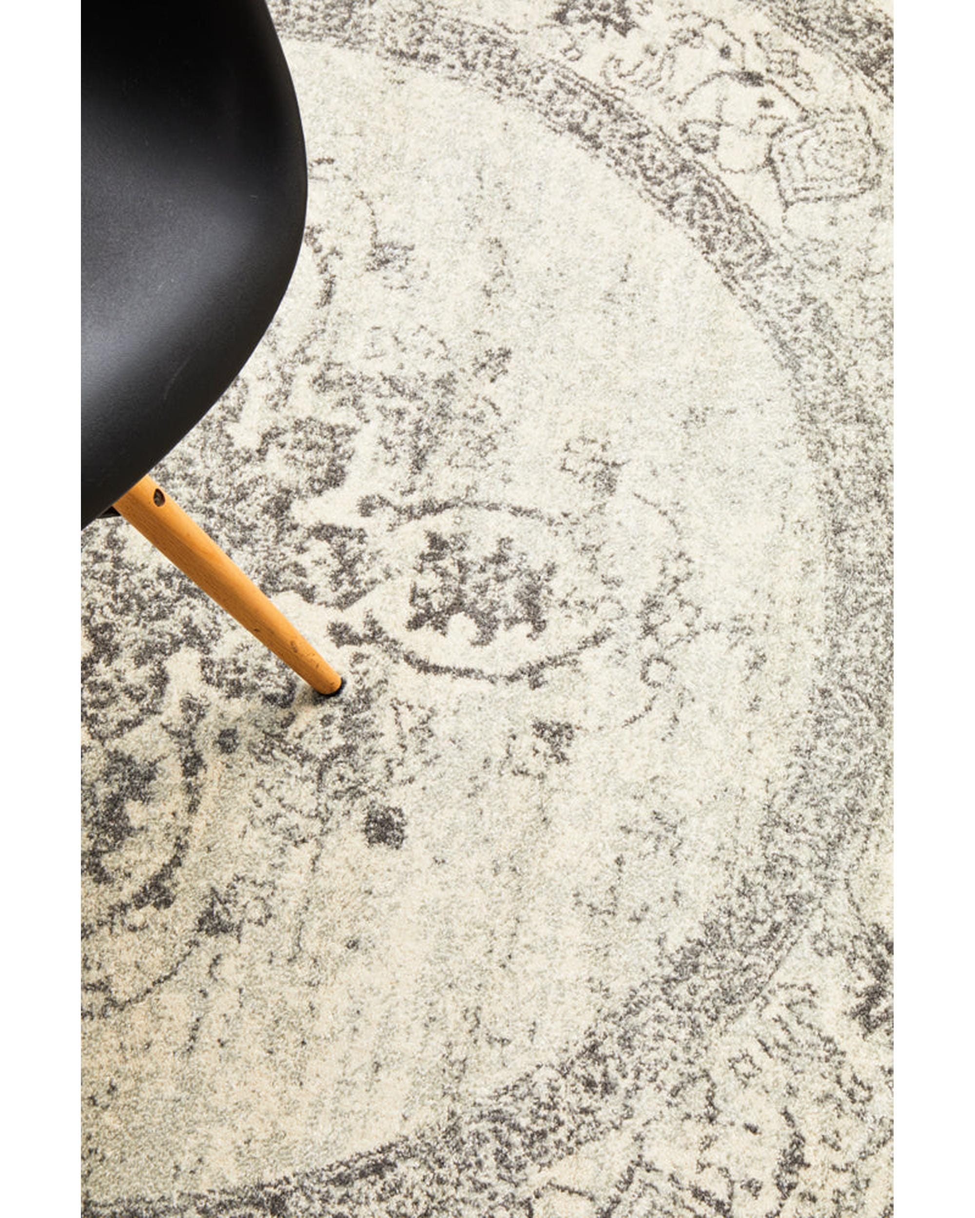 Rug Culture Rugs Century 977 Silver Round Rug
