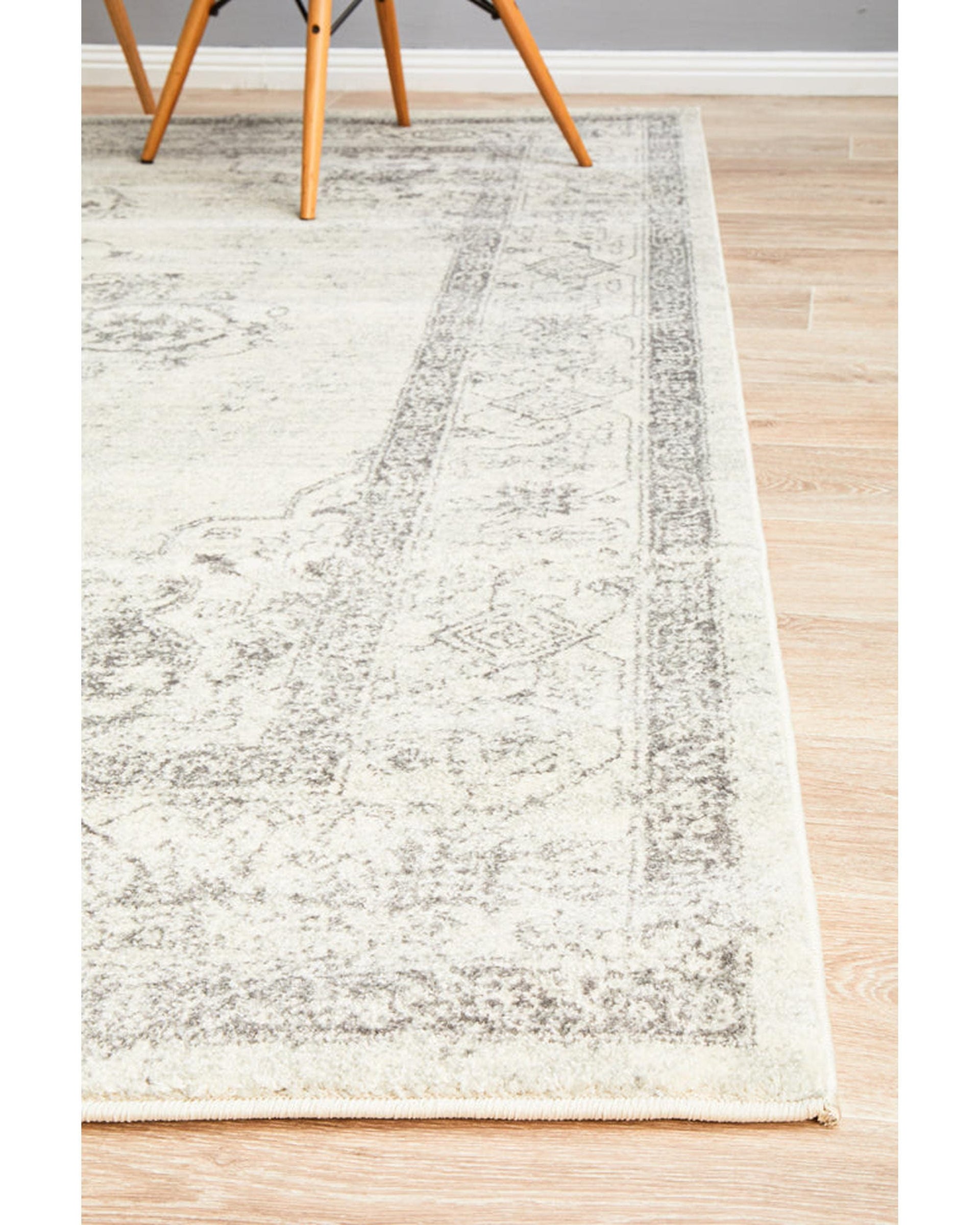 Rug Culture Rugs Century 977 Silver Rug