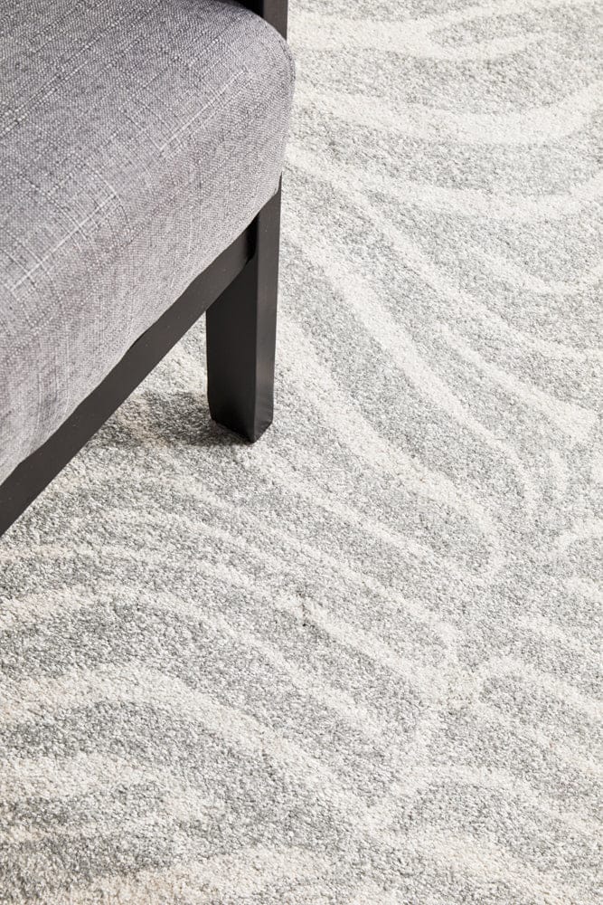 RUG CULTURE Rugs Chrome Savannah Silver Runner Rug