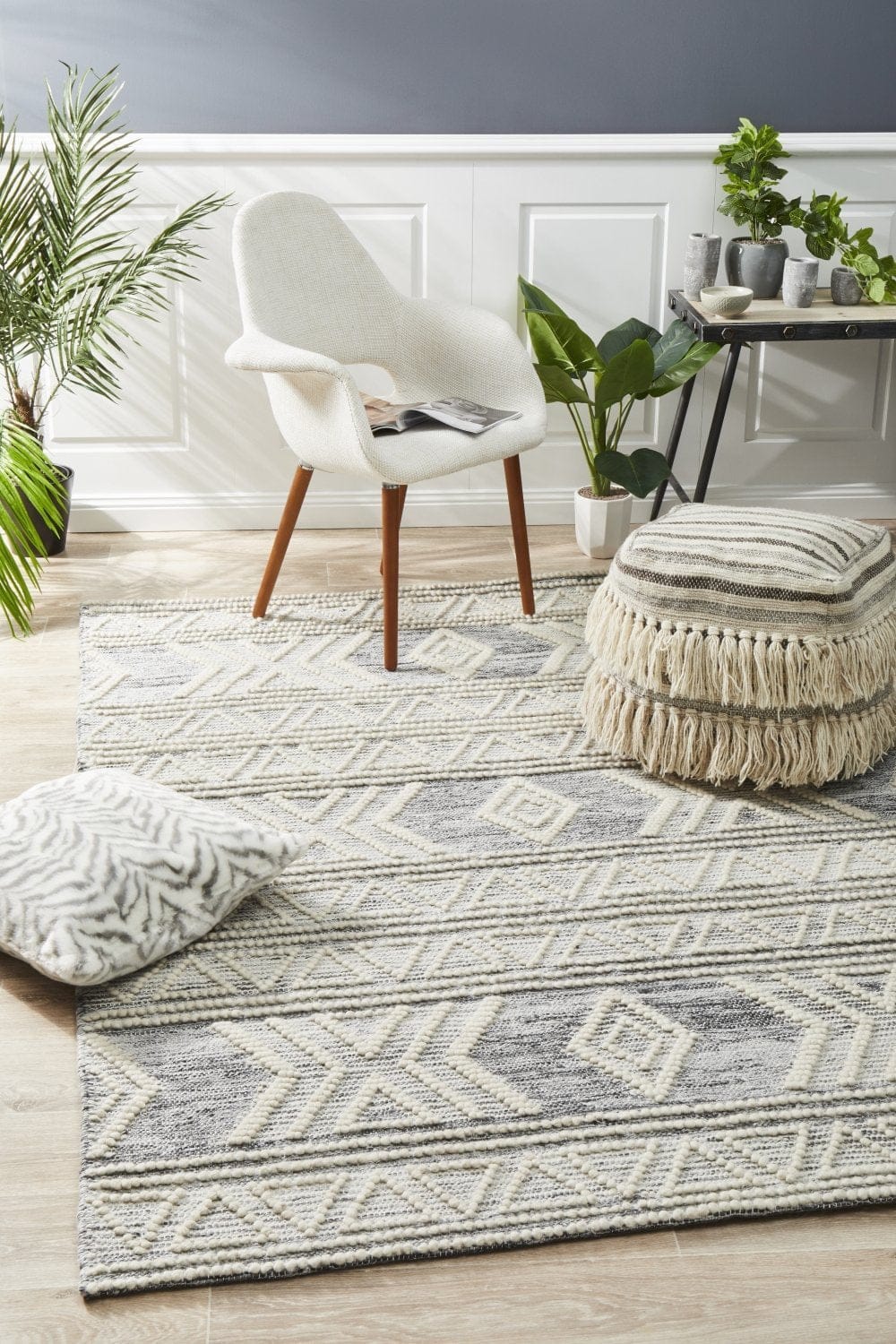 Rug Culture Rugs Esha Woven Tribal Rug Silver Grey