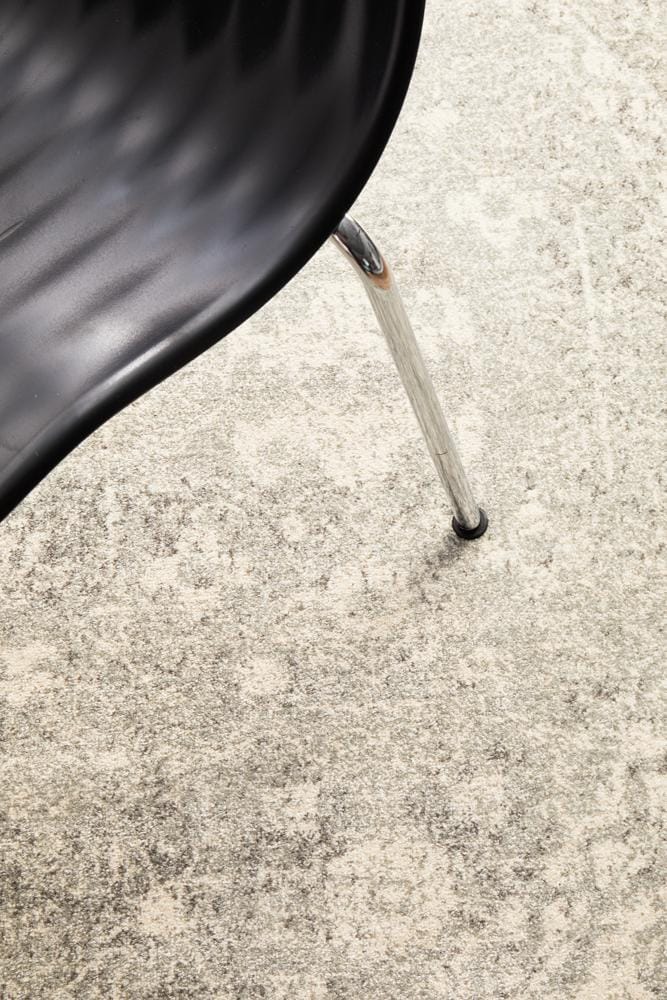Rug Culture Rugs Evoke Shine Silver Transitional Round Rug