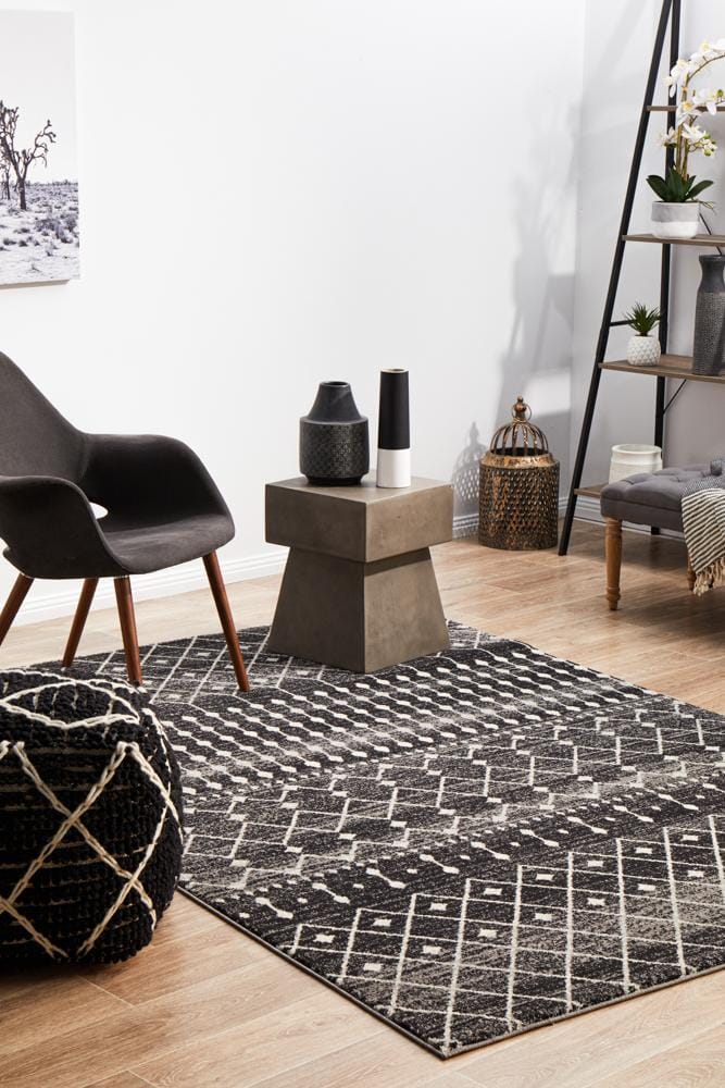 Rug Culture Rugs Evoke Simplicity Black Transitional Rug