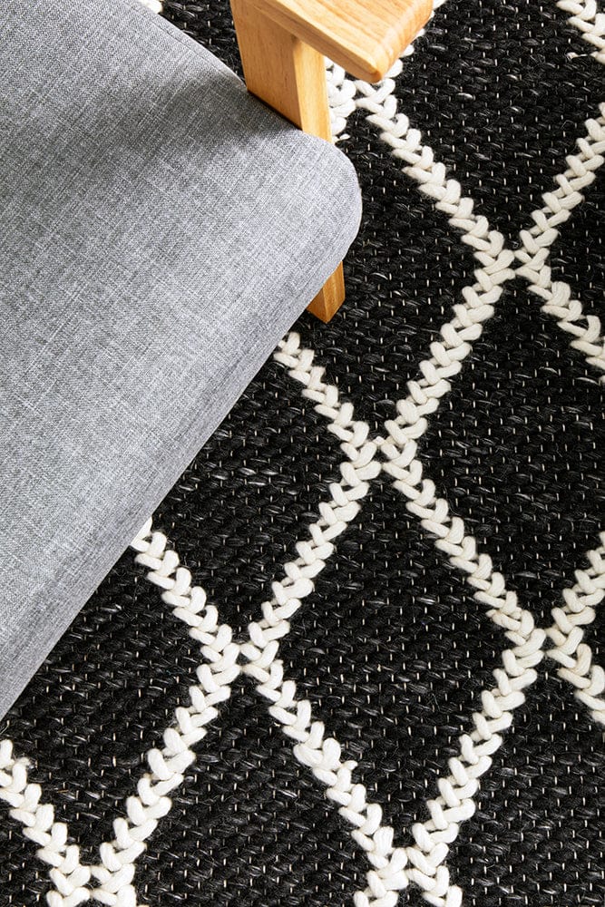 RUG CULTURE Rugs Huxley Black Rug