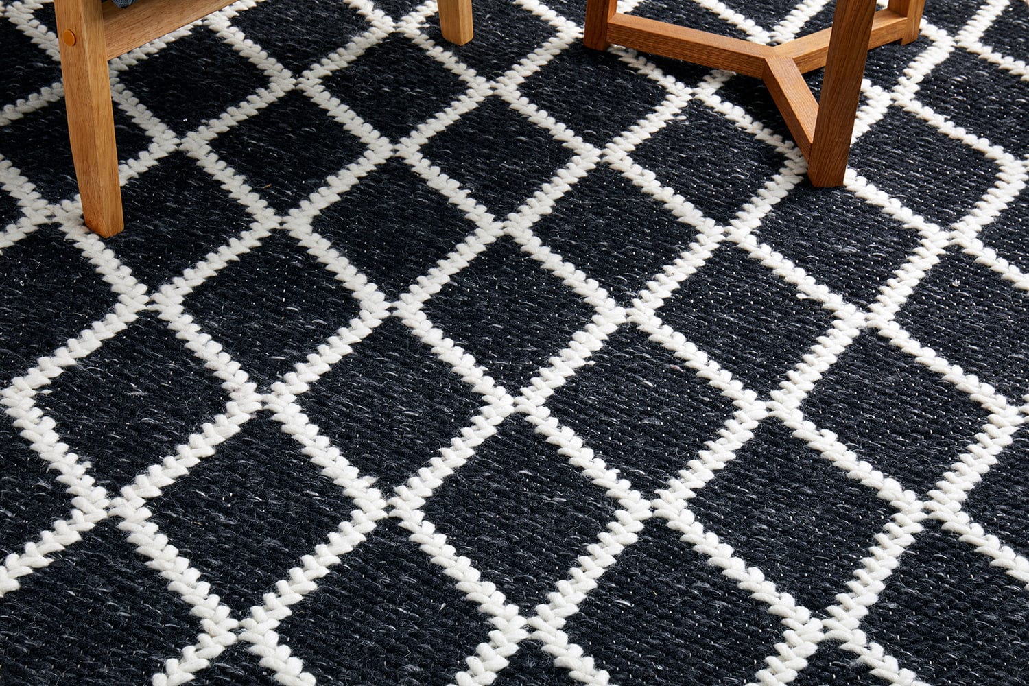 RUG CULTURE Rugs Huxley Black Rug
