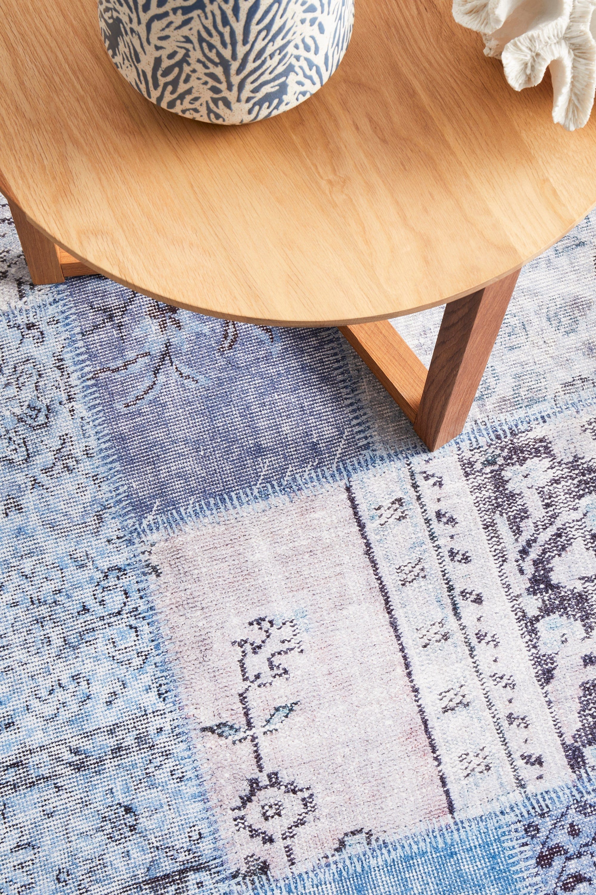 RUG CULTURE Rugs Illusions 121 Denim Rug