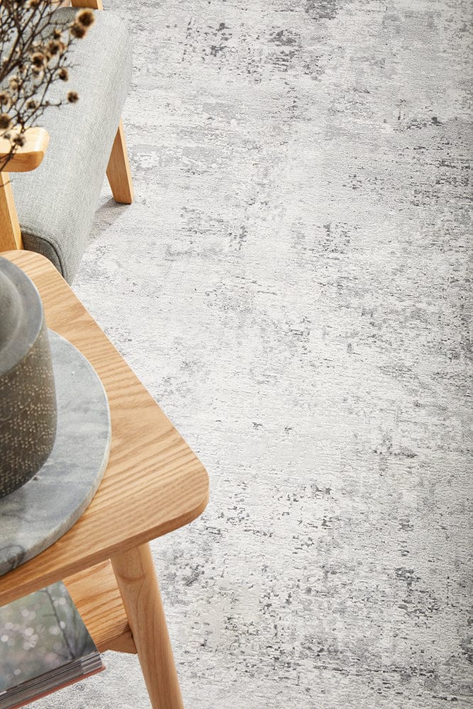 RUG CULTURE Rugs Illusions 156 Silver Runner Rug