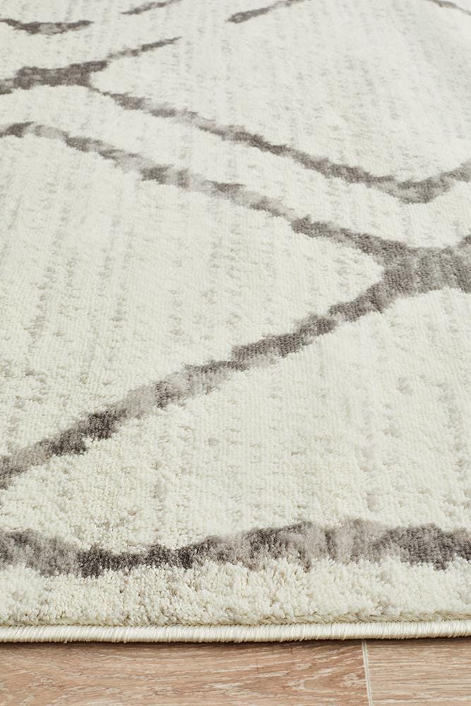 Rug Culture Rugs Kendall Contemporary Diamond Rug White Grey