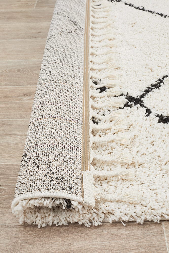 Rug Culture Rugs Saffron 22 White Rug