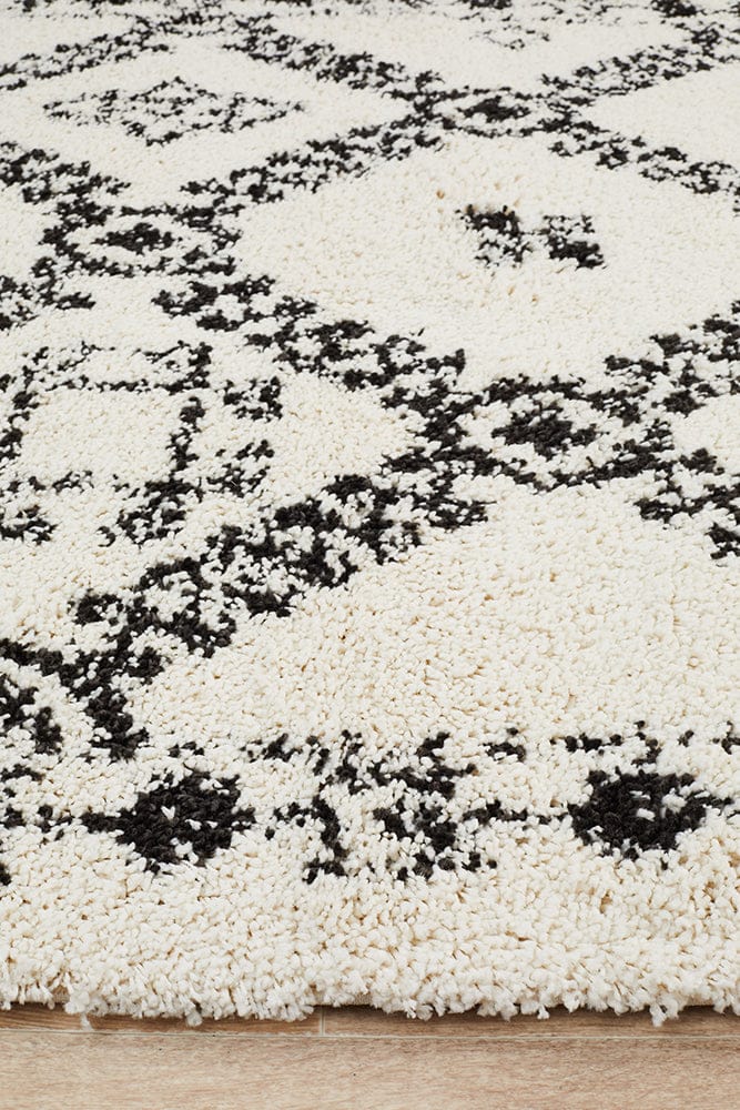 Rug Culture Rugs Saffron 33 White Rug