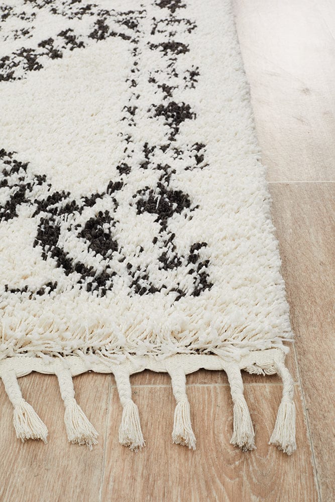 Rug Culture Rugs Saffron 33 White Rug