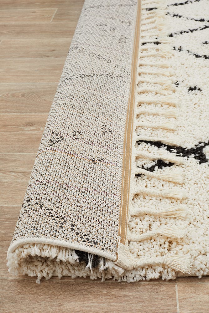 Rug Culture Rugs Saffron 44 White Rug